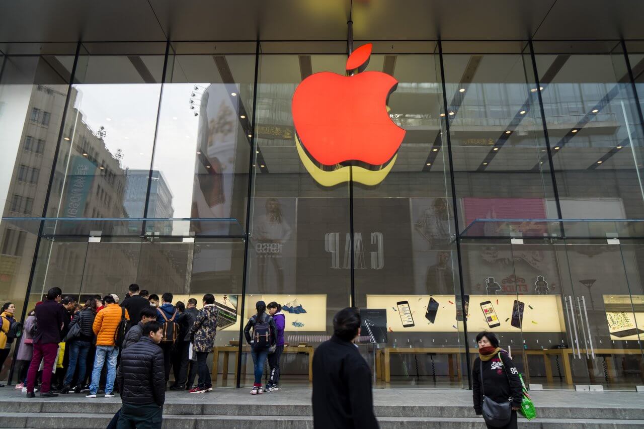 Apple purges thousands of games from the App Store in China