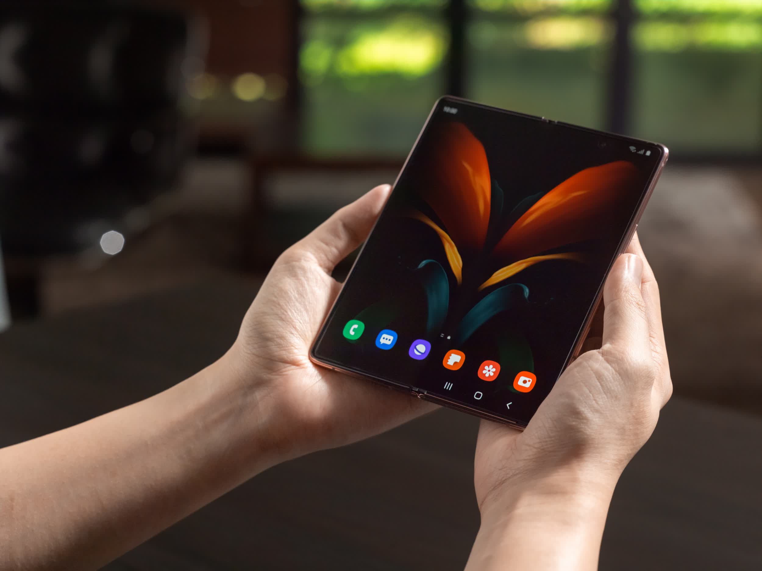 Samsung prices Galaxy Z Fold 2 higher than the original Fold at $1,999.99