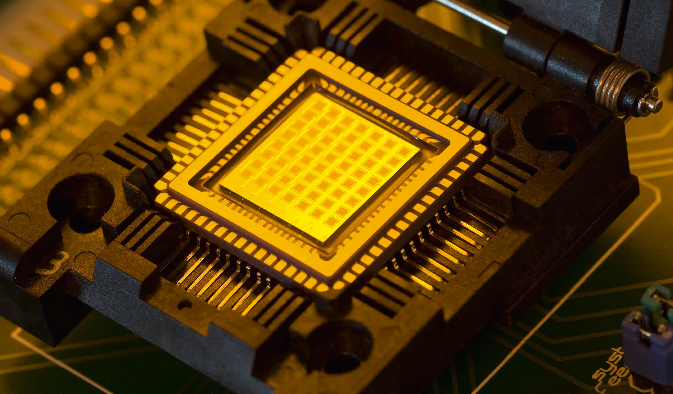 Silicon Industry Association: $50 billion are needed to bring chip manufacturing to the US