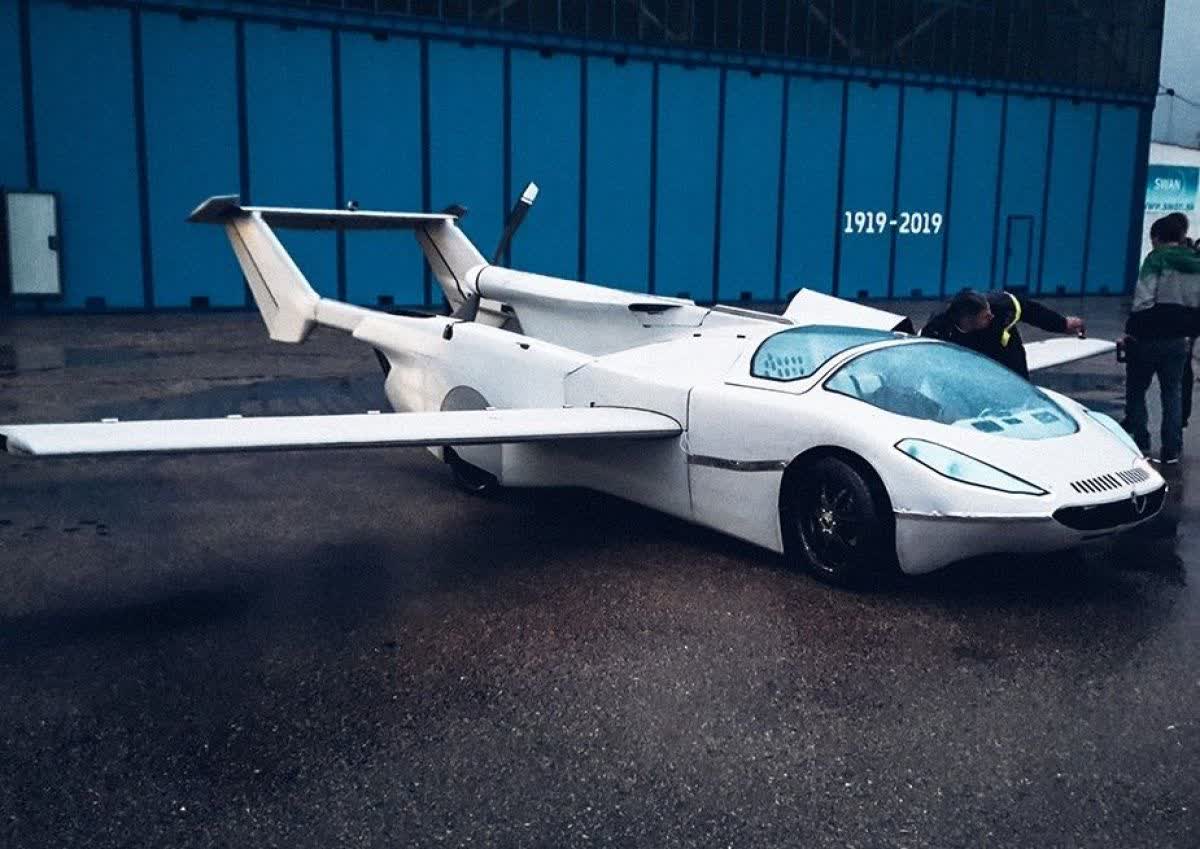 The transforming AirCar is the flying car of your dreams 