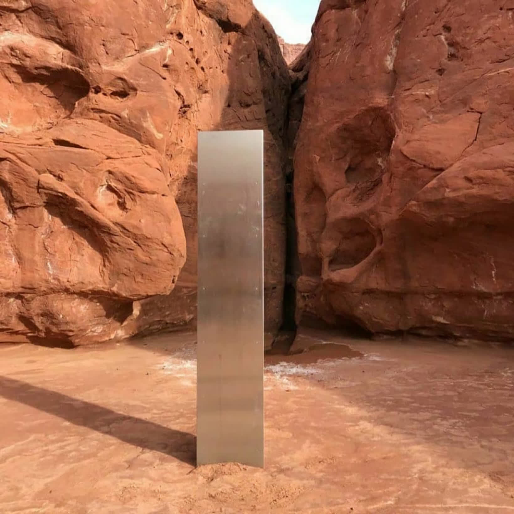 Utah desert home to mysterious metal monolith