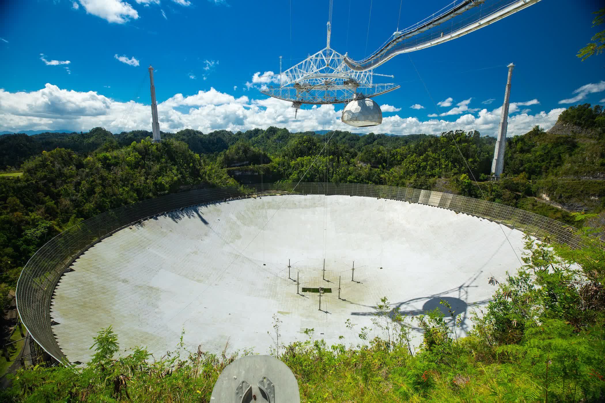 Iconic Arecibo Observatory crumples after cable and structural failures