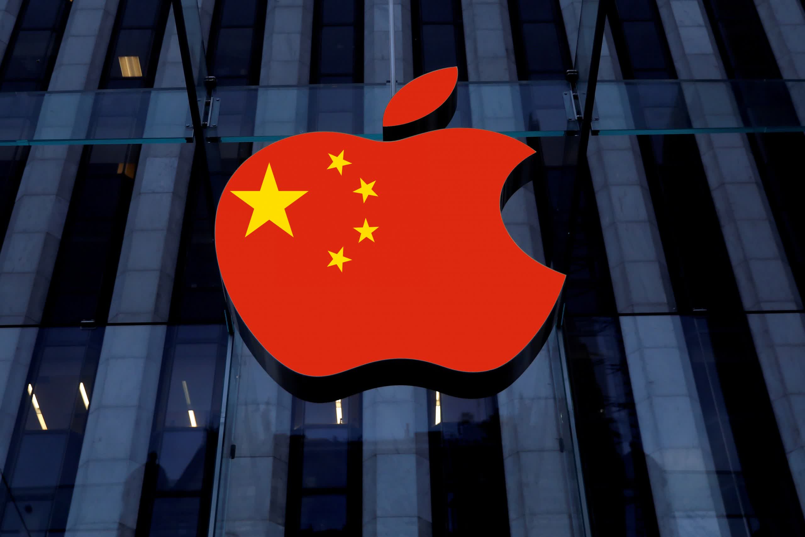 Apple purges 46,000 apps from its Chinese App Store