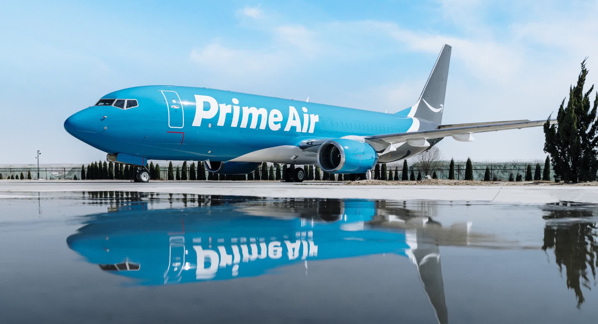 Amazon buys 11 Boeing 767-300 jets to expand air transportation network