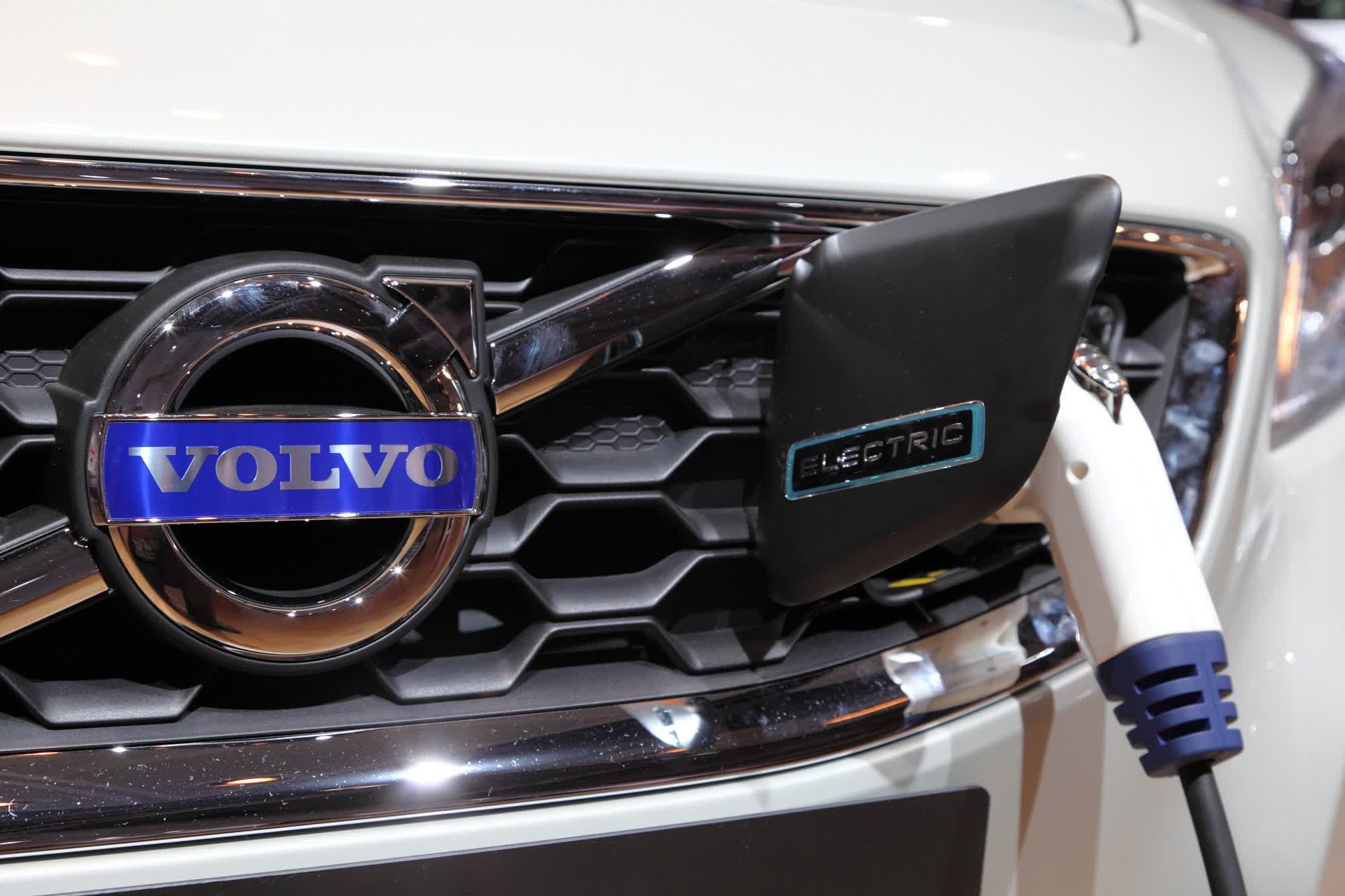 Volvo will only sell all-electric vehicles by 2030, is moving all EV sales to online-only model