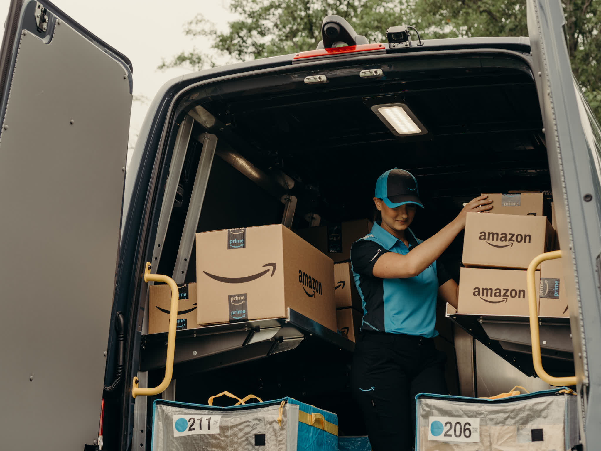 Amazon in-van surveillance under fire as videos appear on Reddit