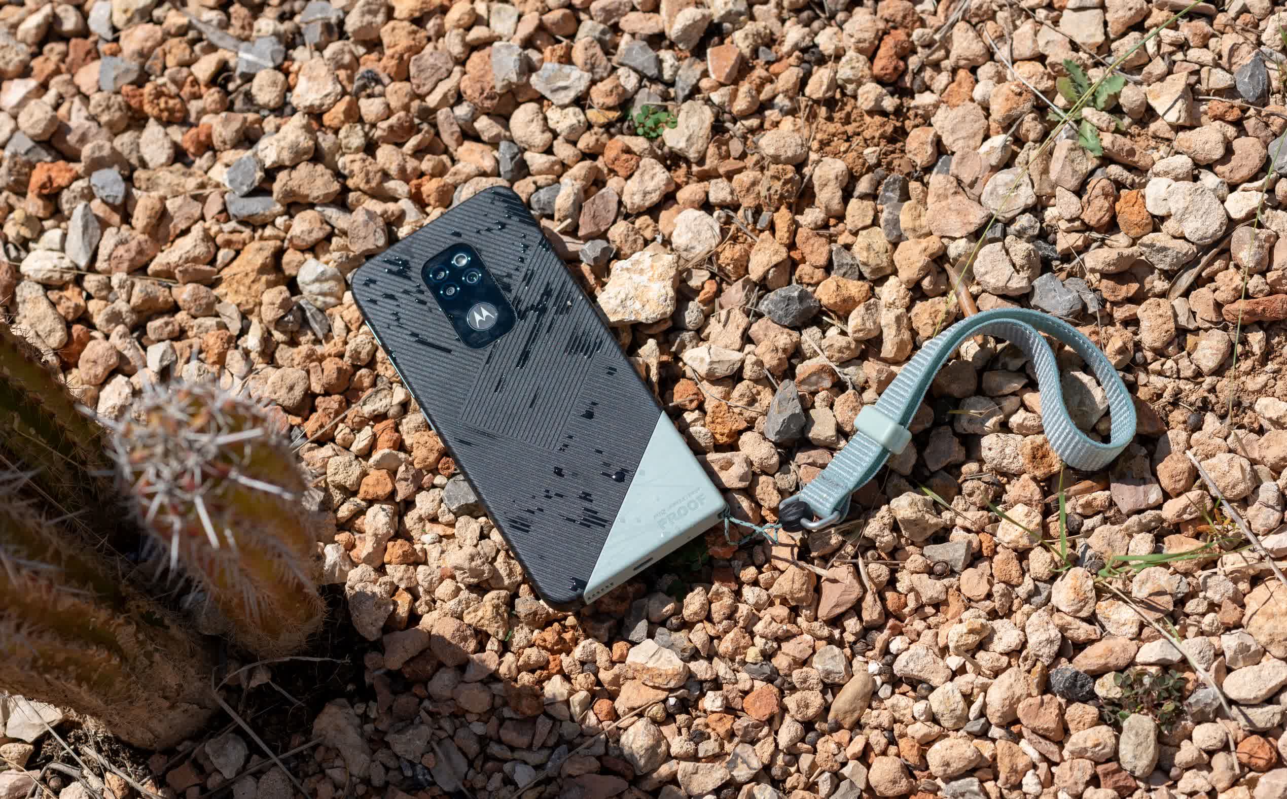 Motorola partners with Bullitt for its new Moto Defy phone