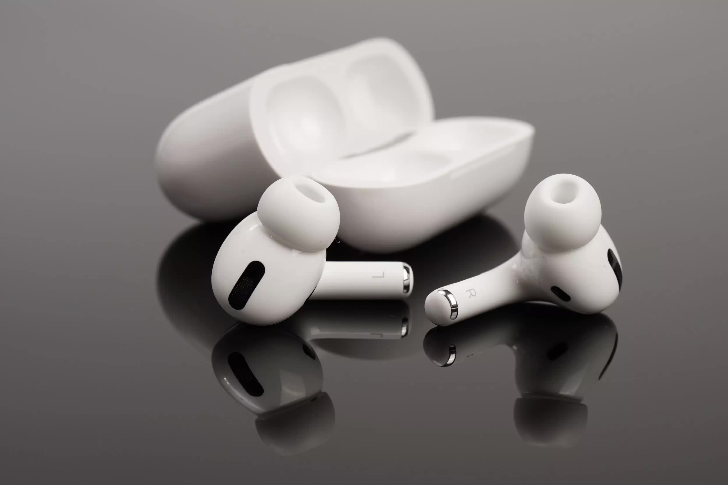 U.S. customs has seized over 360,000 fake AirPods in 2021 alone