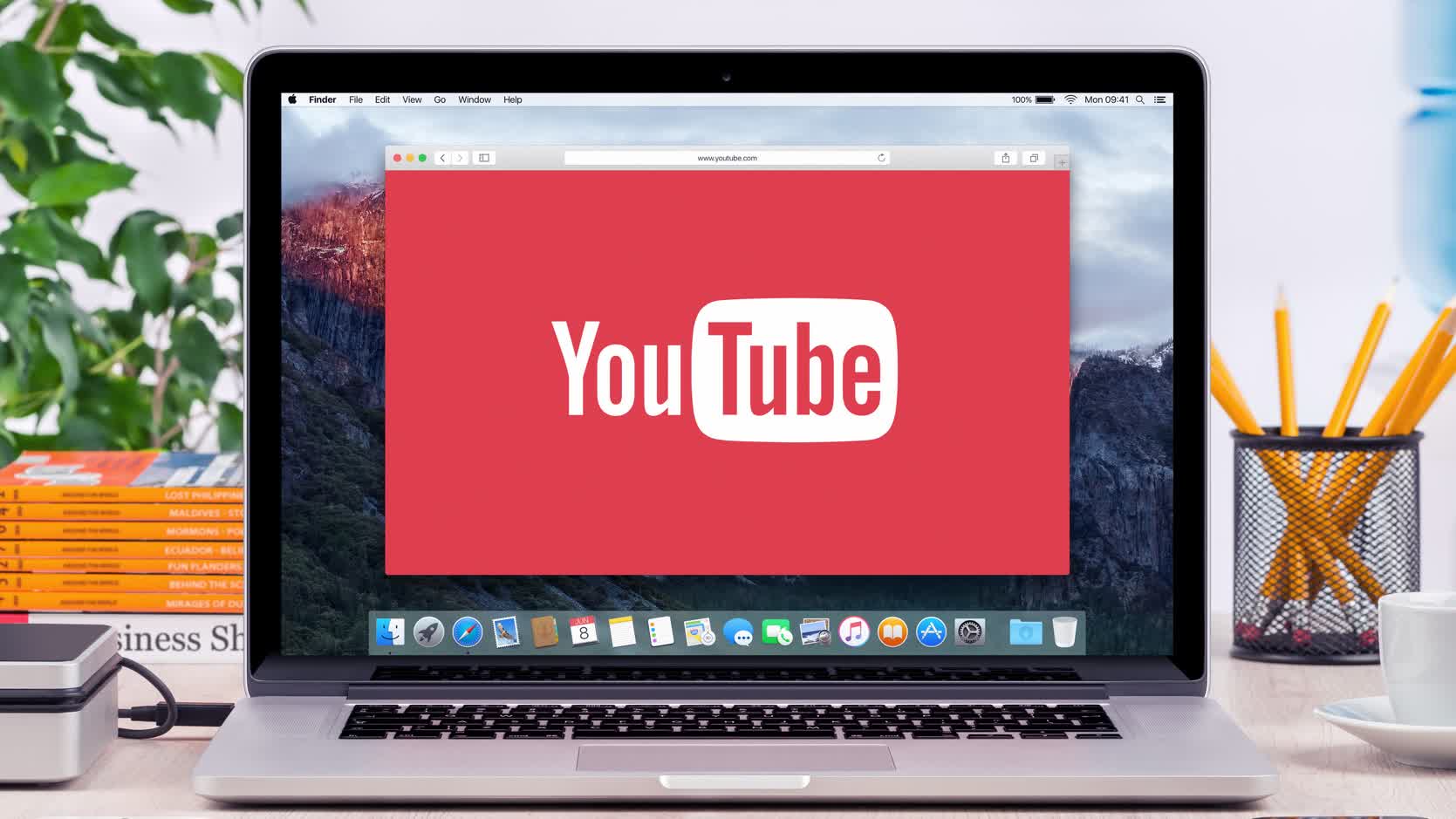 YouTube is letting Premium subscribers experiment with downloading videos on desktop