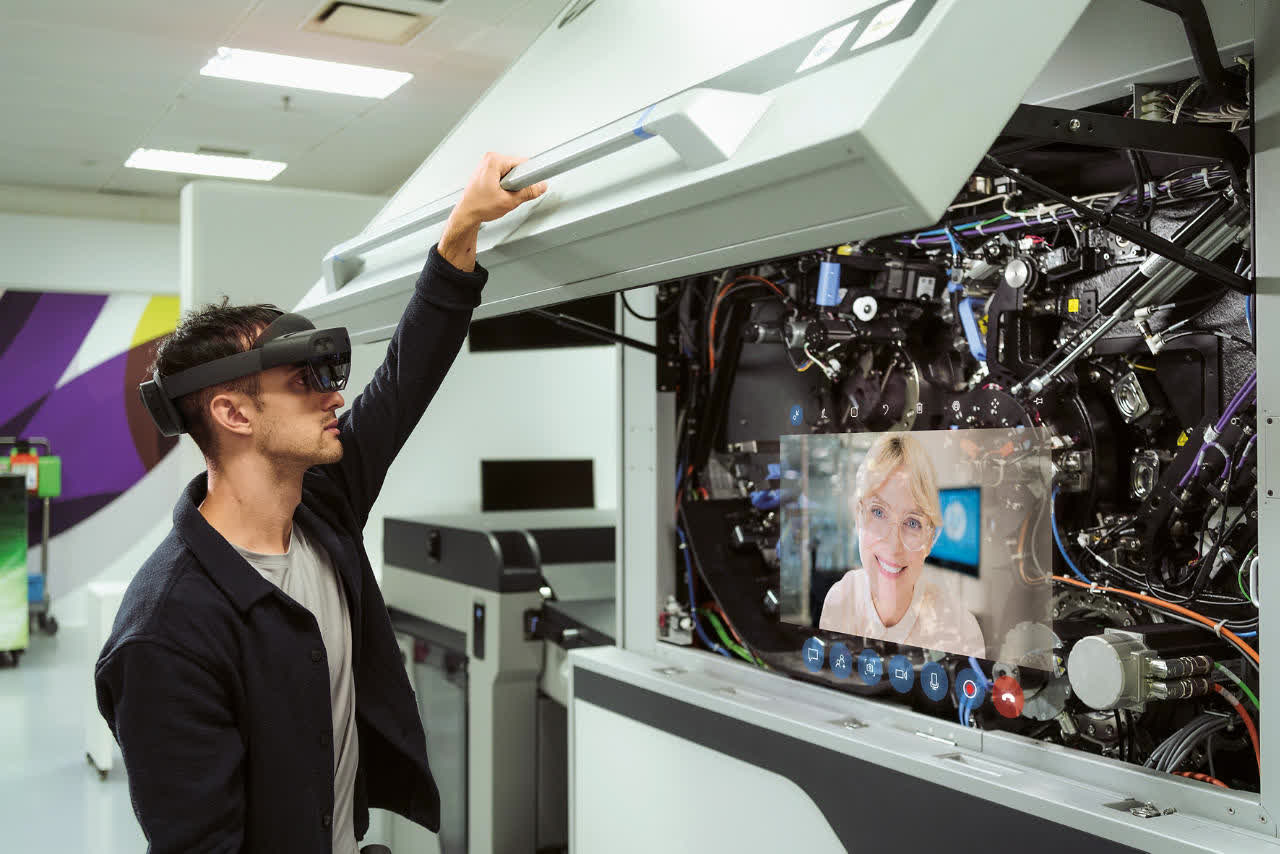 HP's new customer support program uses Microsoft's HoloLens 2 to troubleshoot industrial printers