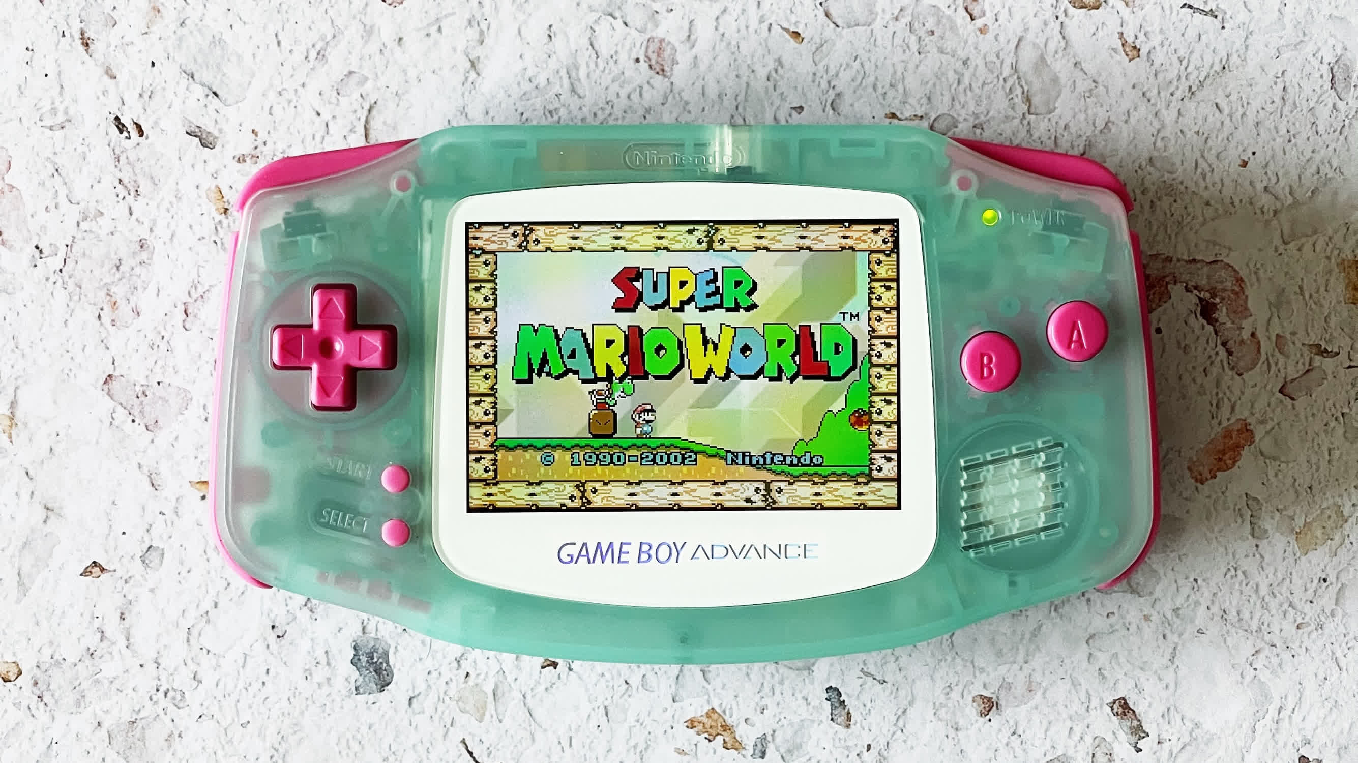 This modder turned a Game Boy Advance into a portable emulator station to  play SNES, PS, and Mega Drive games