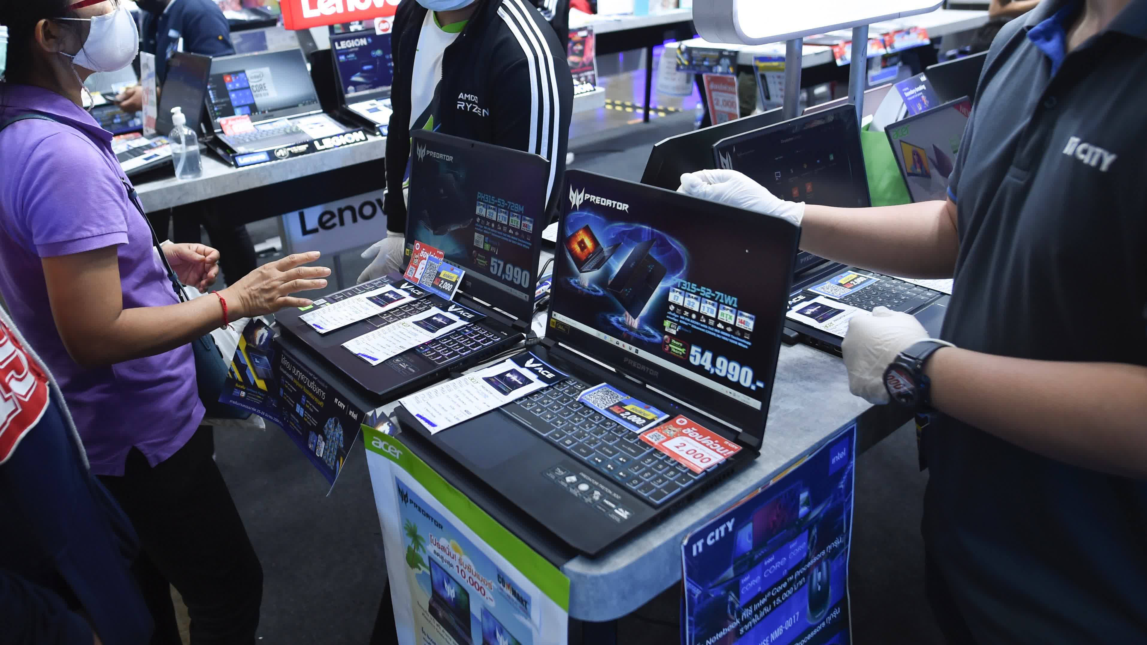 Global PC market sees 15 percent revenue boost despite notebook shipment downturn