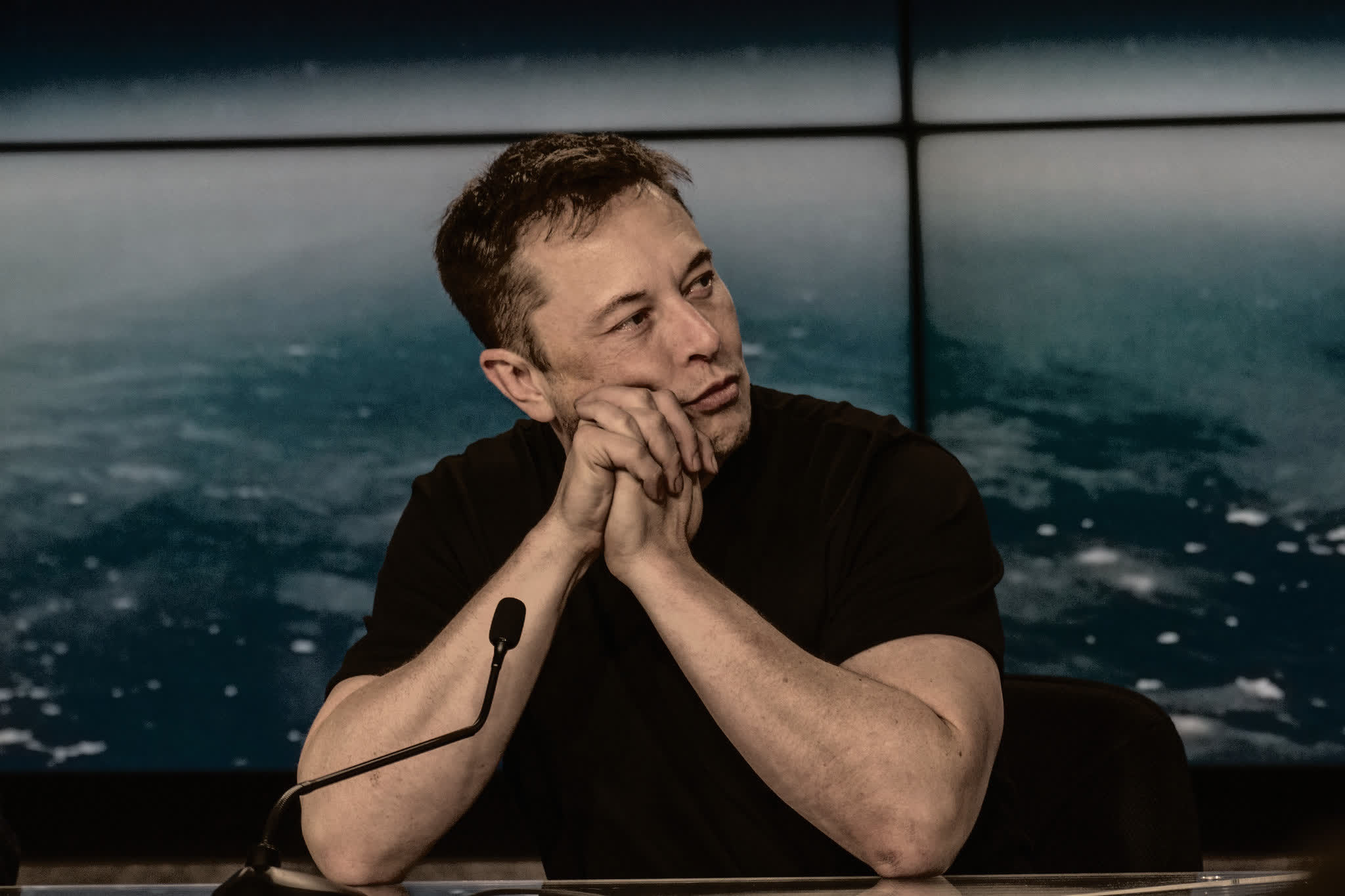 Elon Musk threatens to sue Microsoft for illegally using Twitter data