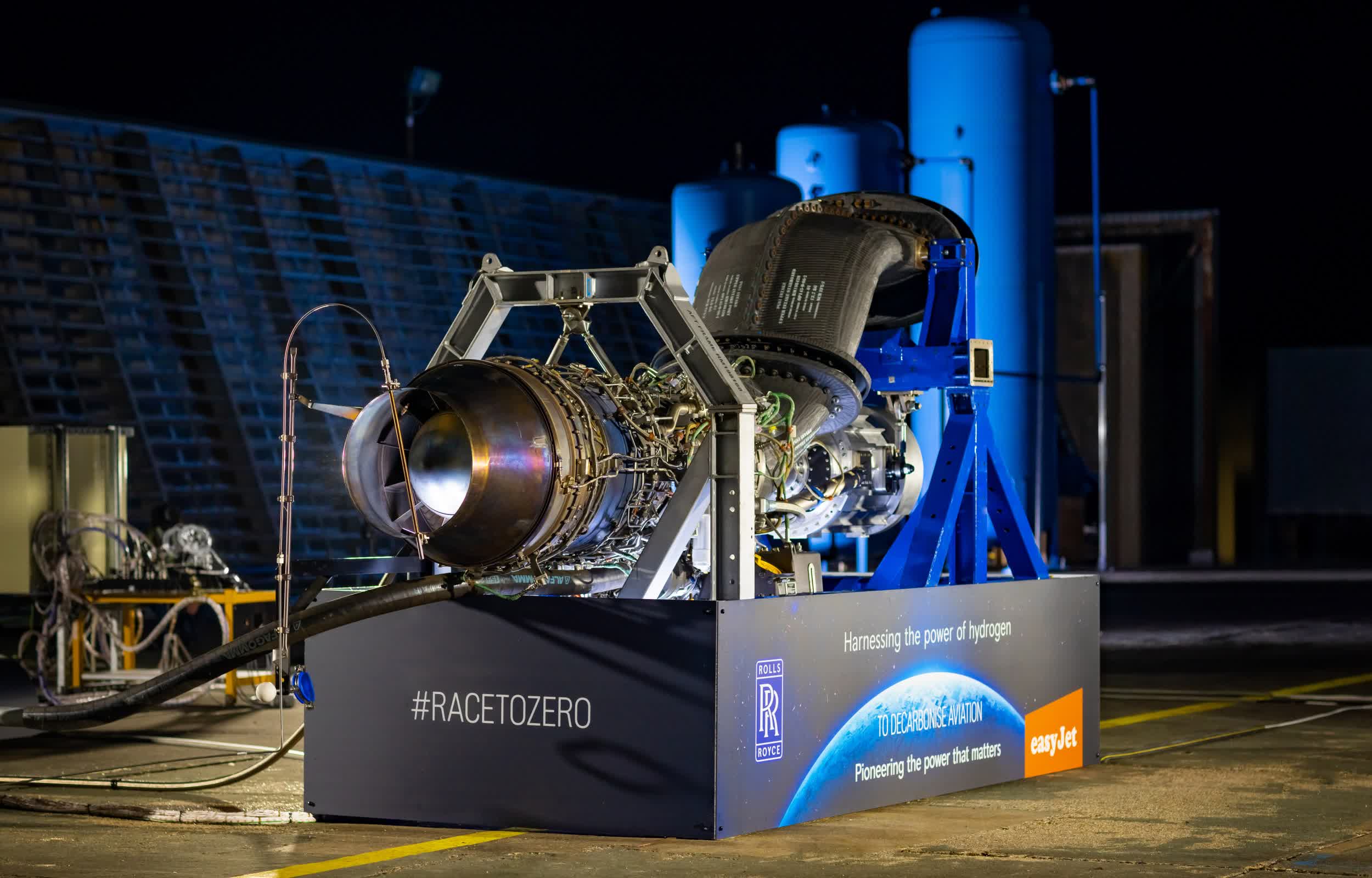 Rolls-Royce demonstrates hydrogen-powered jet engine
