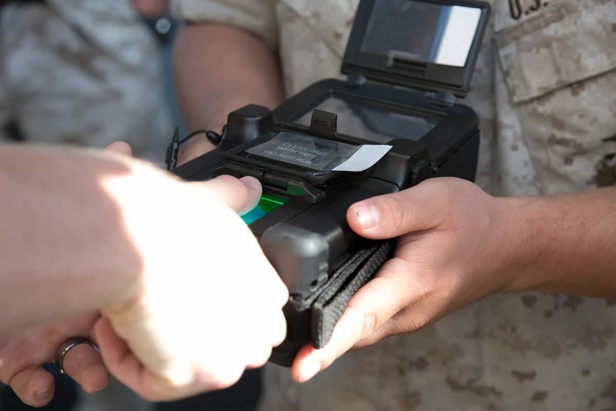 Researcher buys US military device containing sensitive biometric data for $68 from eBay