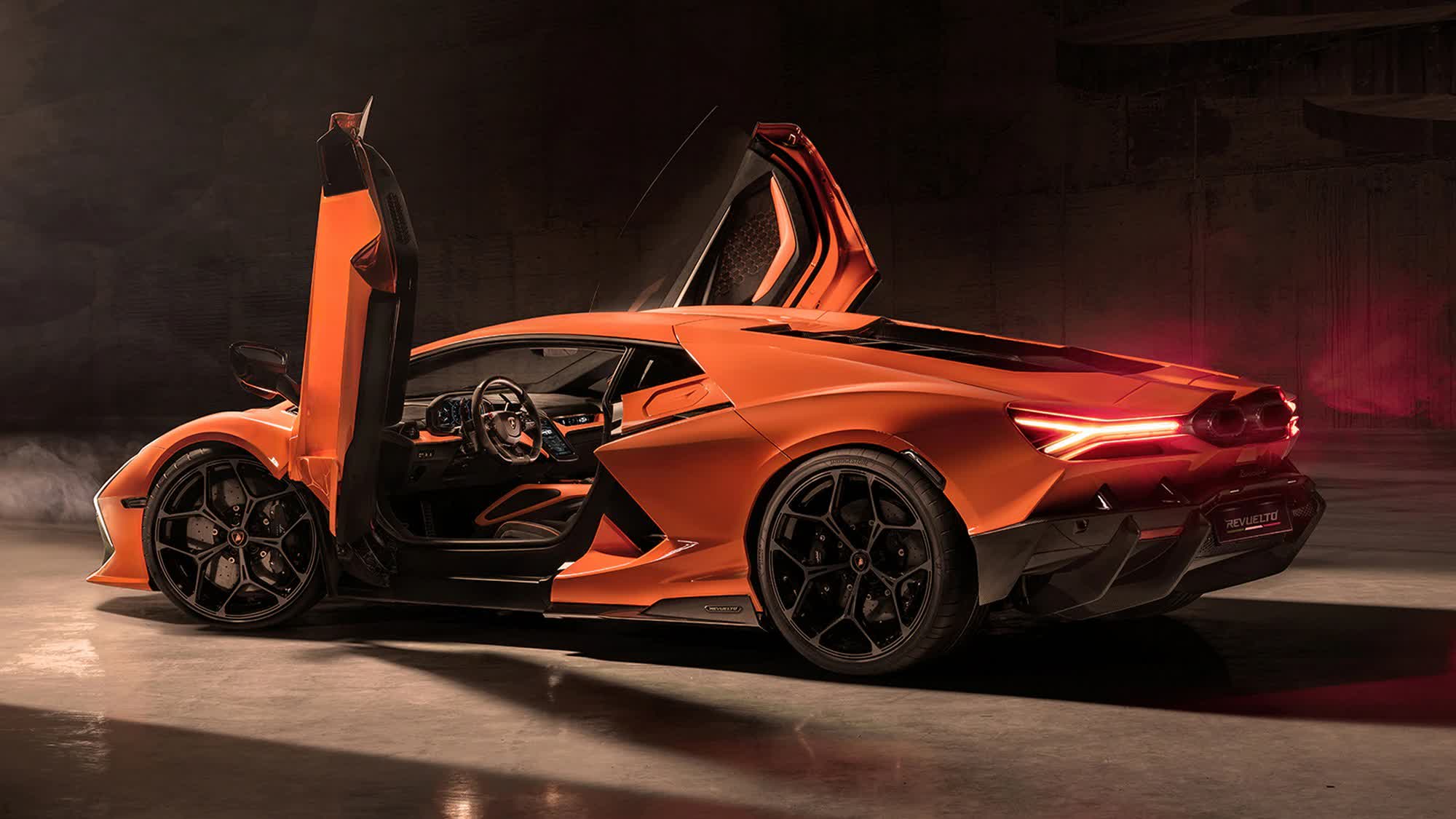 Lamborghini unveils its first plug-in hybrid supercar, the Revuelto