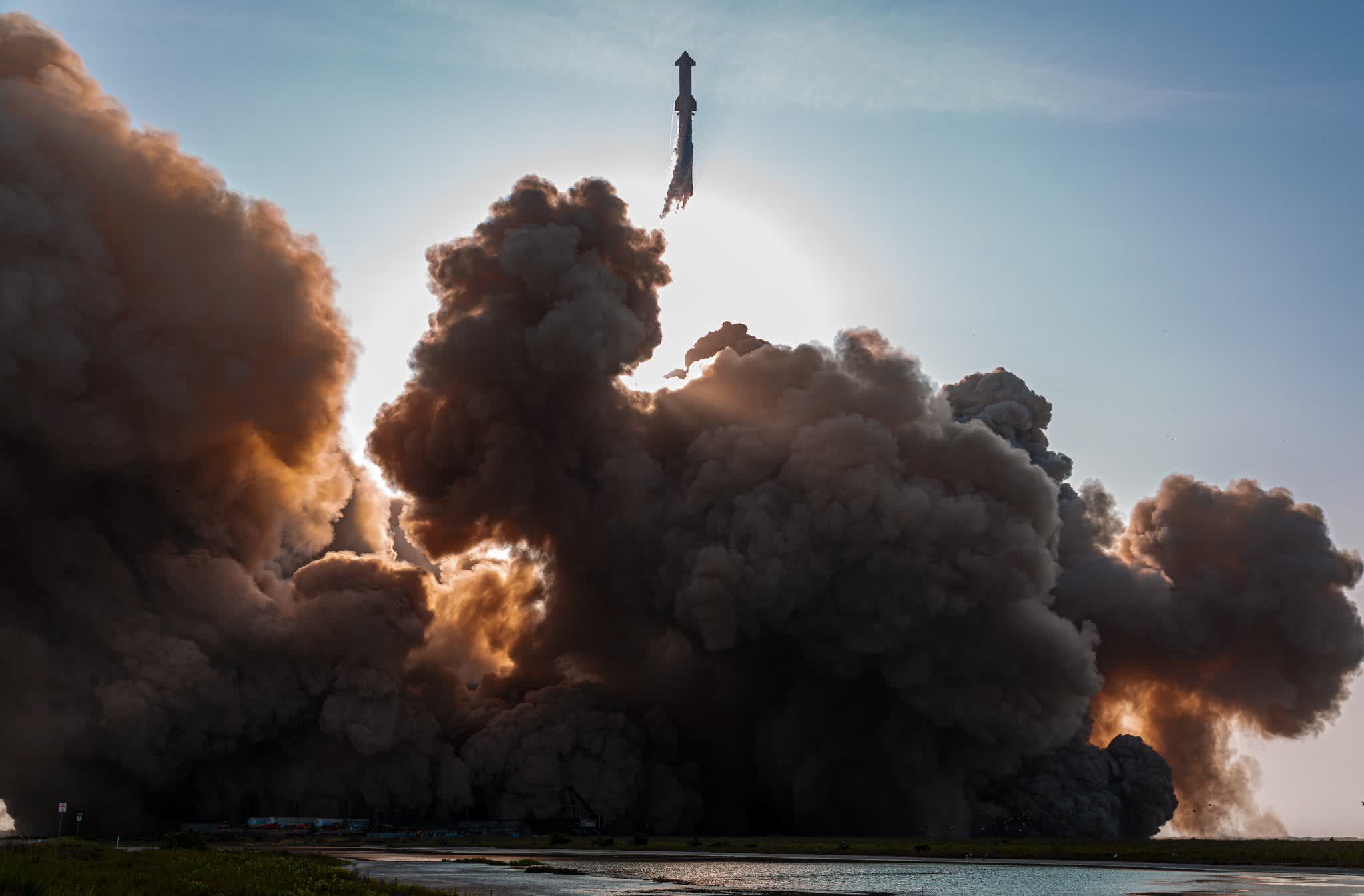 Debris from Starship launch spread across hundreds of acres