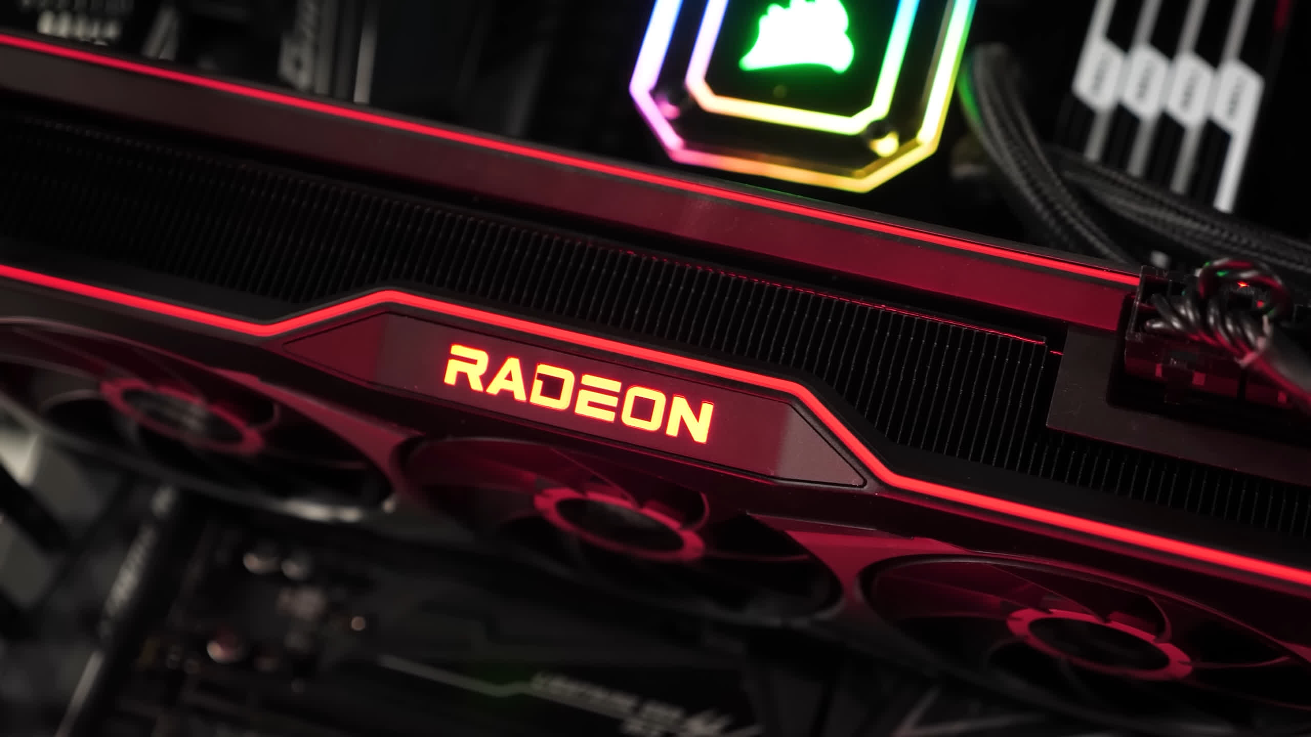 AMD's Radeon RX 7600 pictured ahead of official launch, listed on online marketplace