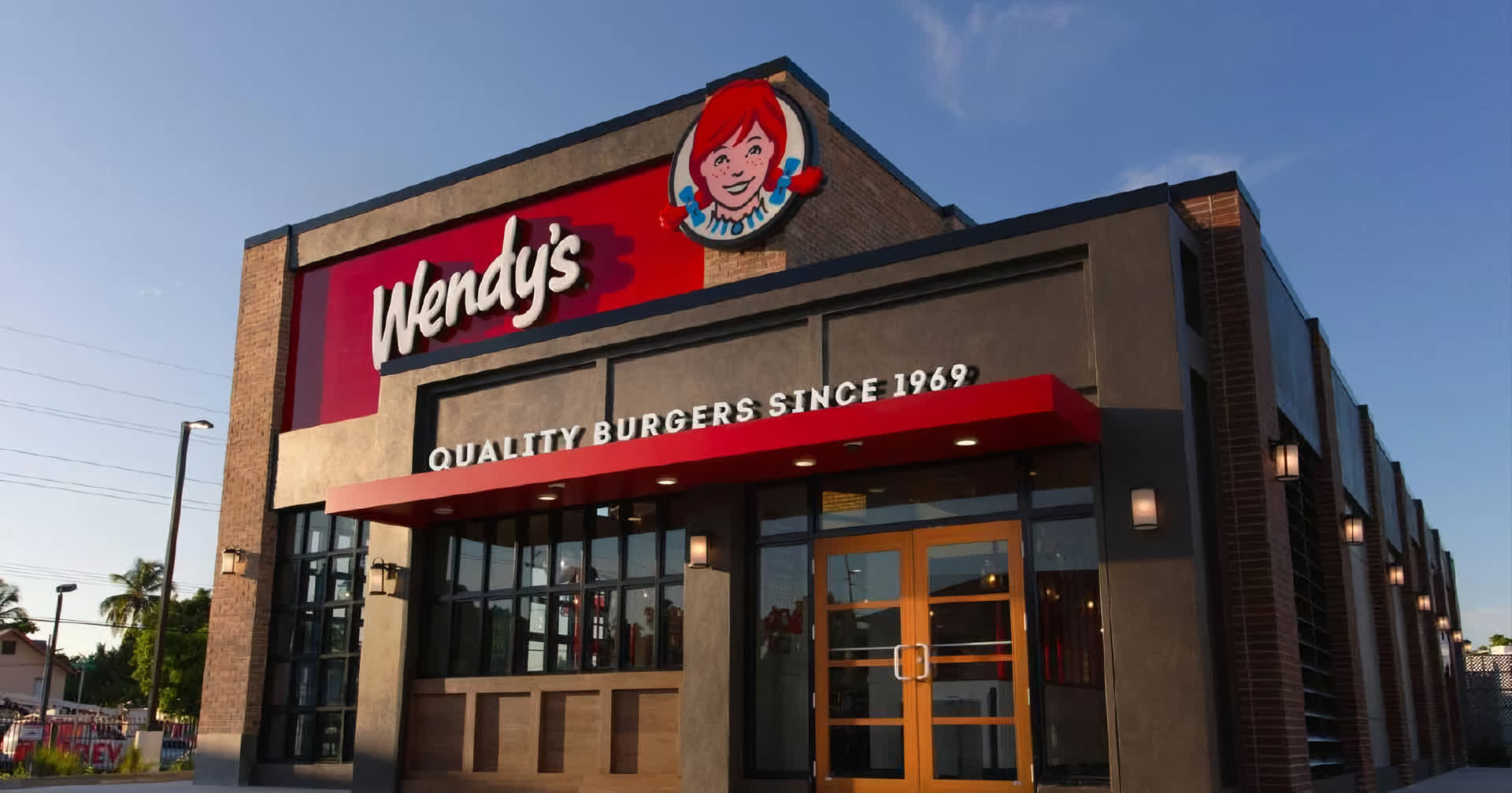 Wendy's, Google Train Next-Generation Order Taker: an AI Chatbot - WSJ