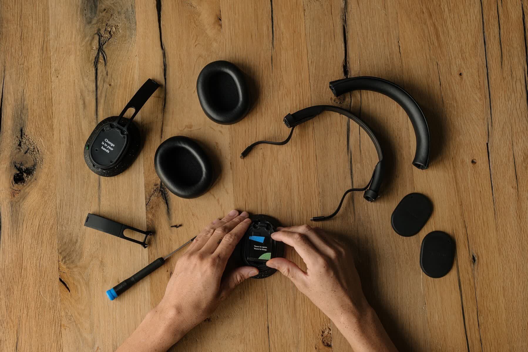 Fairphone brings its repairability smarts to headphones