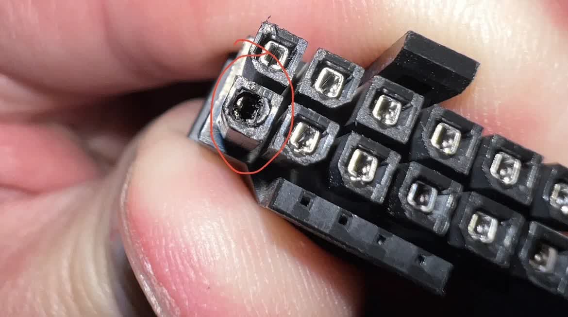 More information about the NVIDIA adapter from Igorslab : r/nvidia