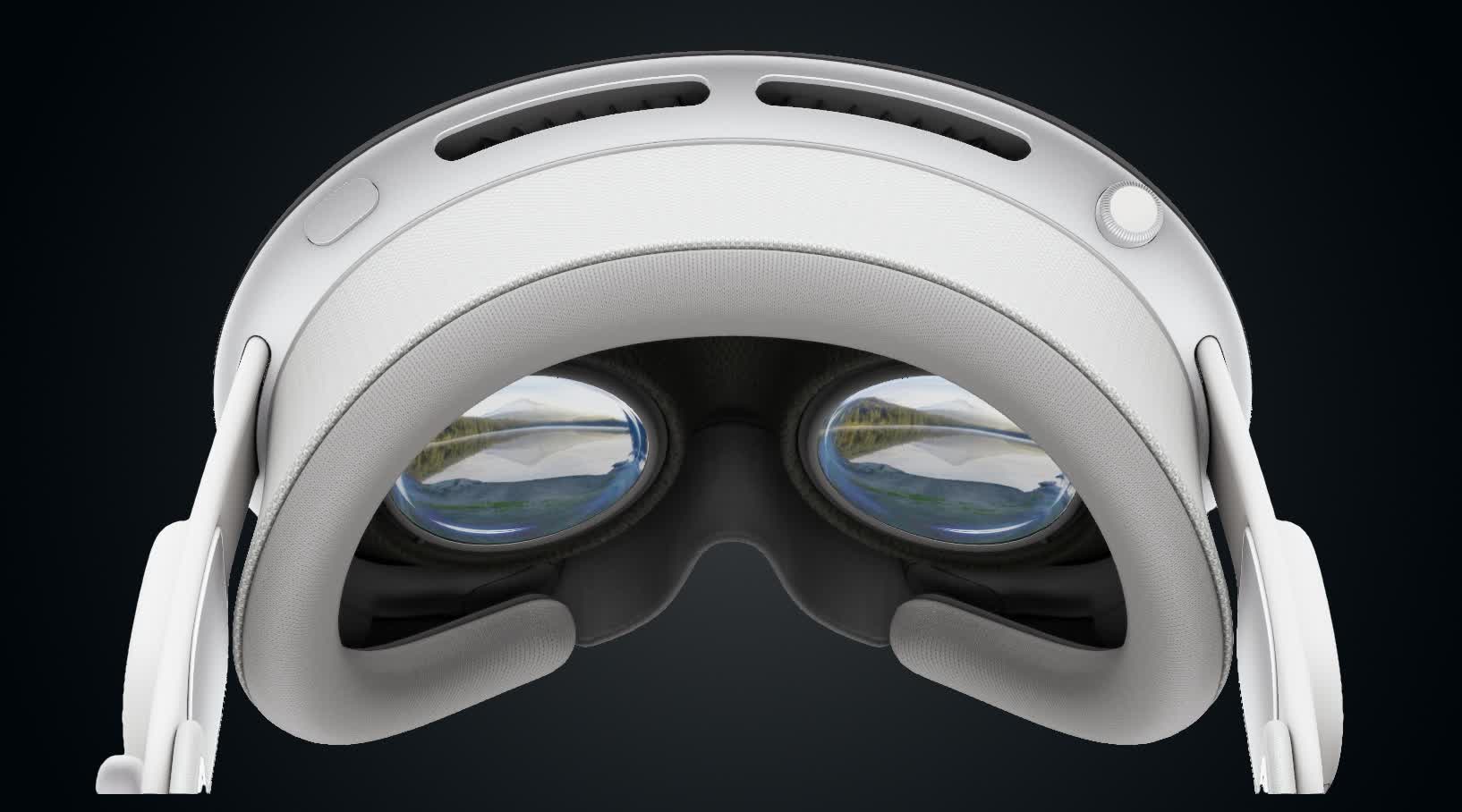 I got to play with the Apple Vision Pro and saw the future of I got to play with the Apple Vision Pro and saw the future of