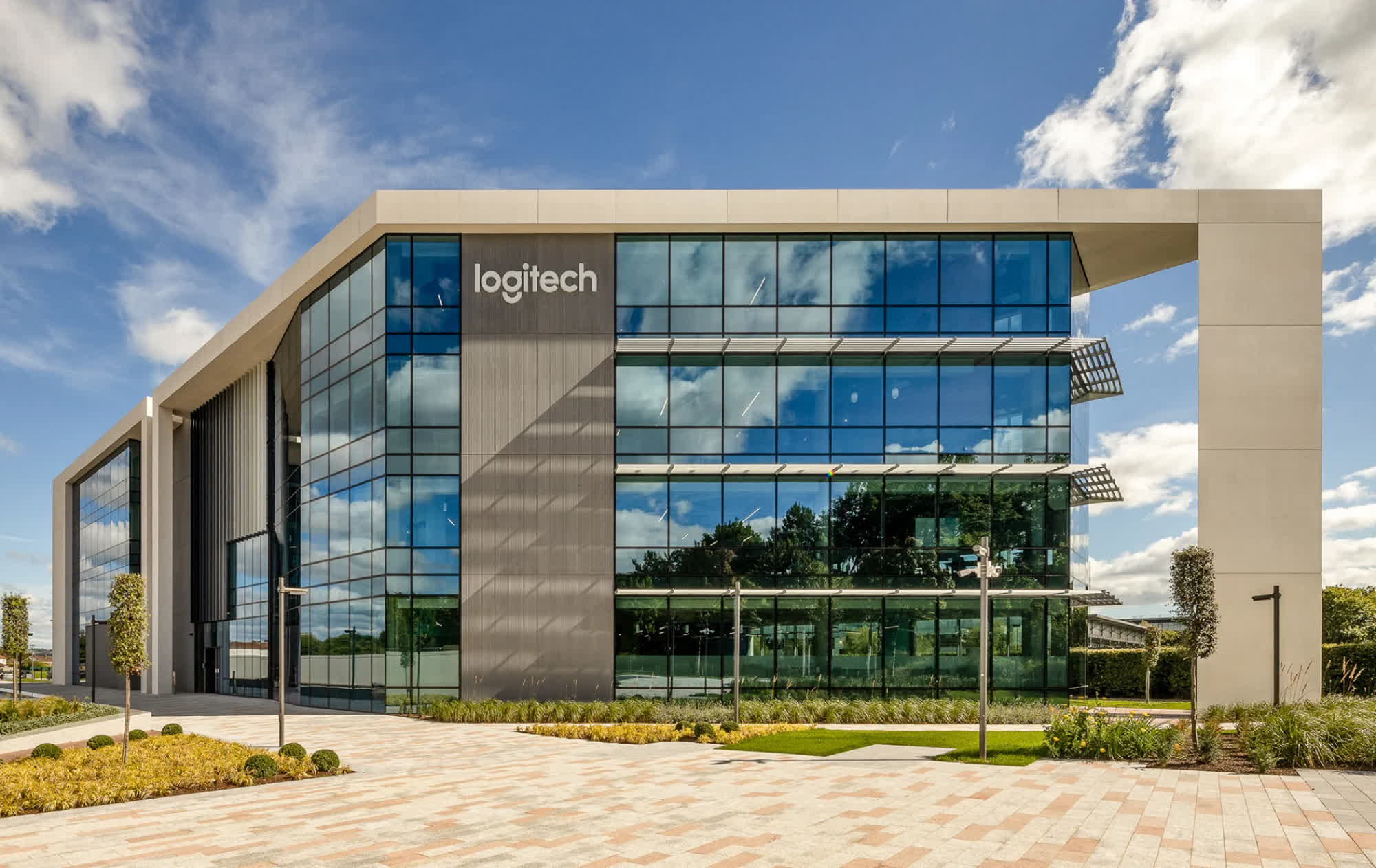 Logitech' Bracken Darrell abruptly steps down from CEO position