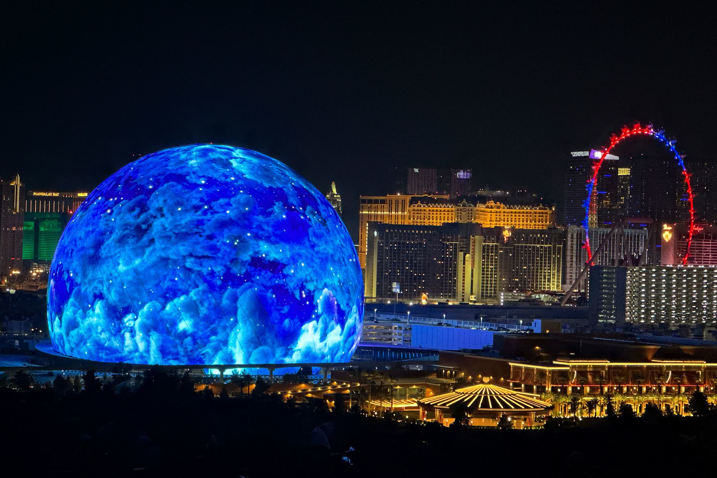 Las Vegas' Exosphere Lights to Full Capacity for First Time