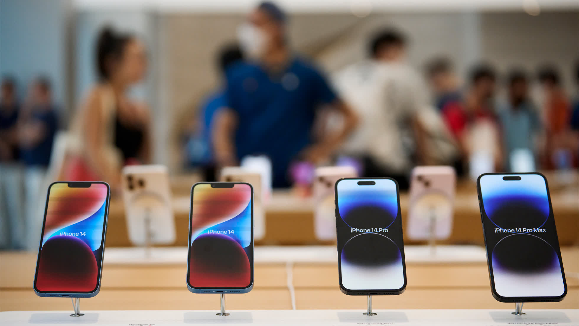 Will the iPhone 15 struggle? Apple acknowledges slump in US mobile market