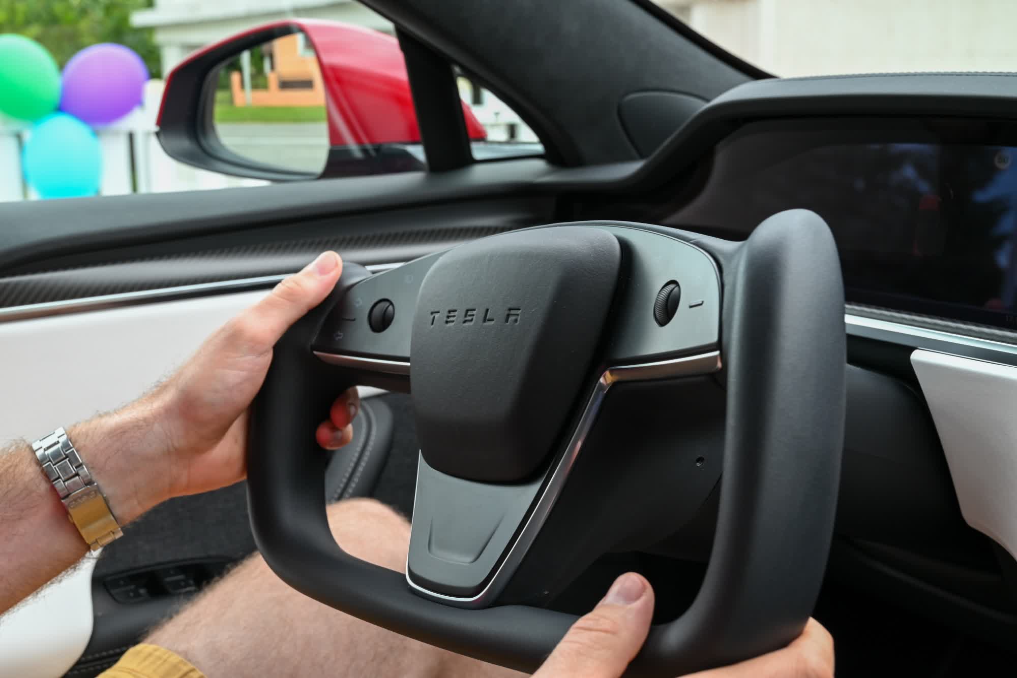 NHTSA launches probe into Tesla Model 3 and Model Y steering issues