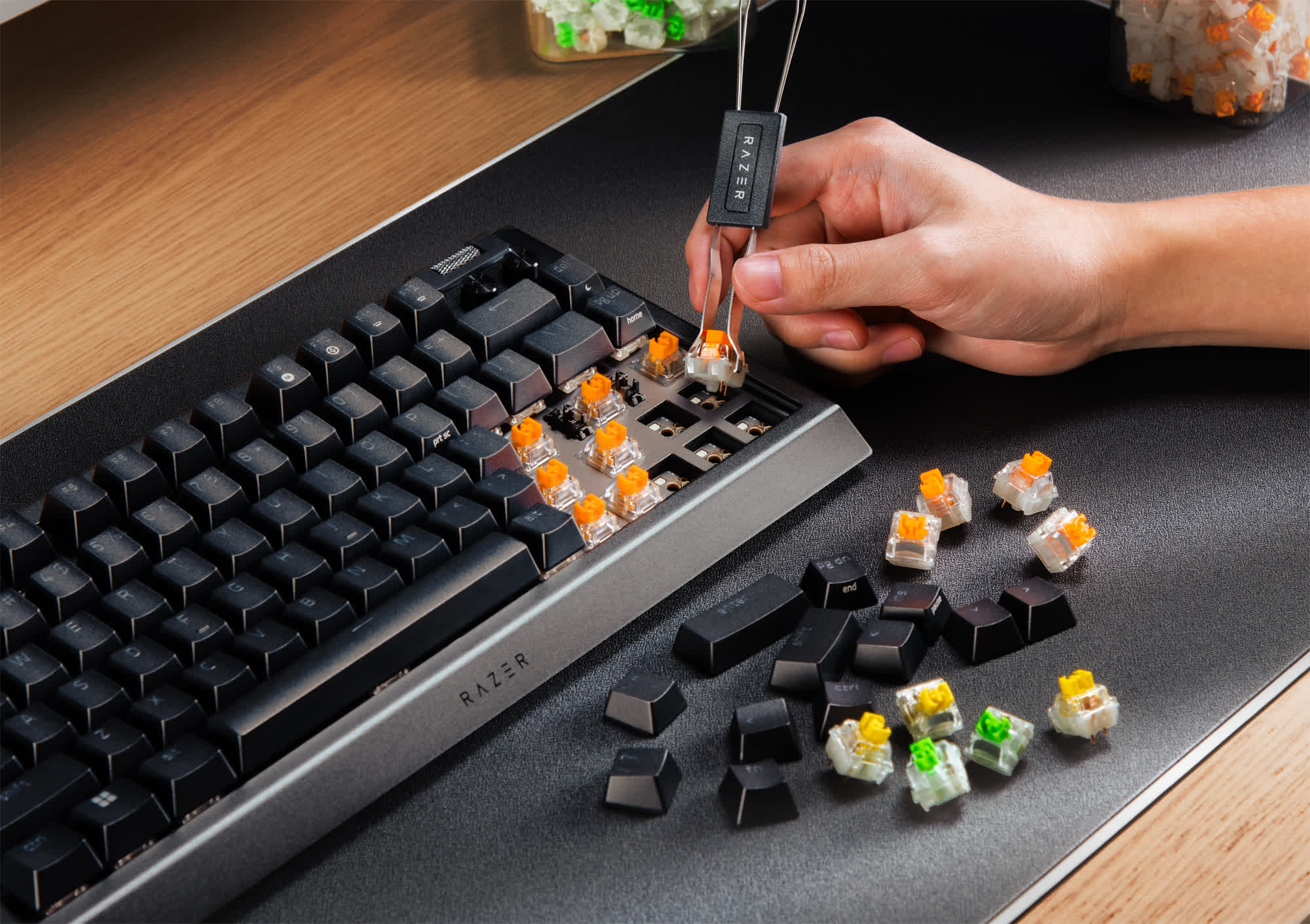 Razer BlackWidow V4 75% features hot-swappable switches, sound dampening | TechSpot