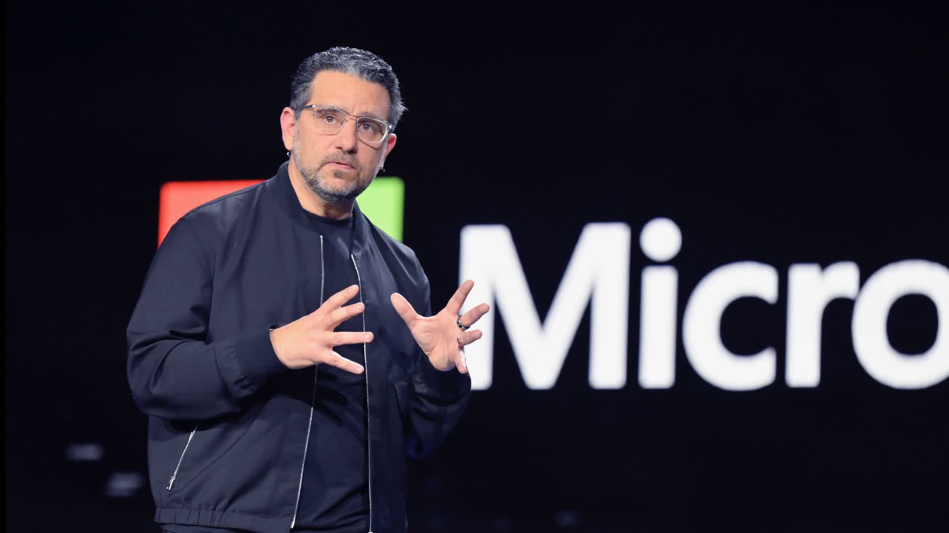 Microsoft product chief Panos Panay steps down