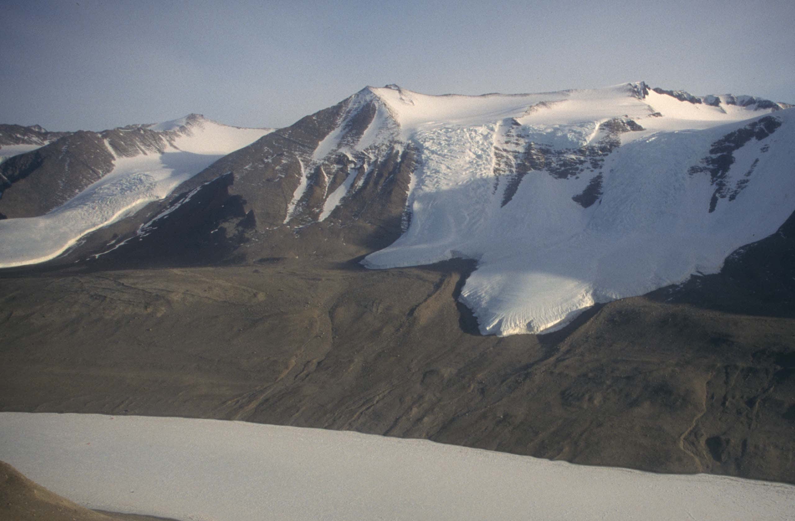 Antarctica experienced the sharpest heatwave ever seen on Earth last year, researchers say