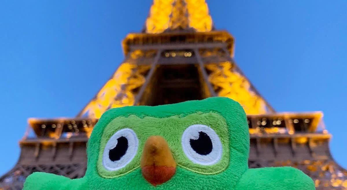 Duolingo CEO backtracks on AI push, says human workers still needed
