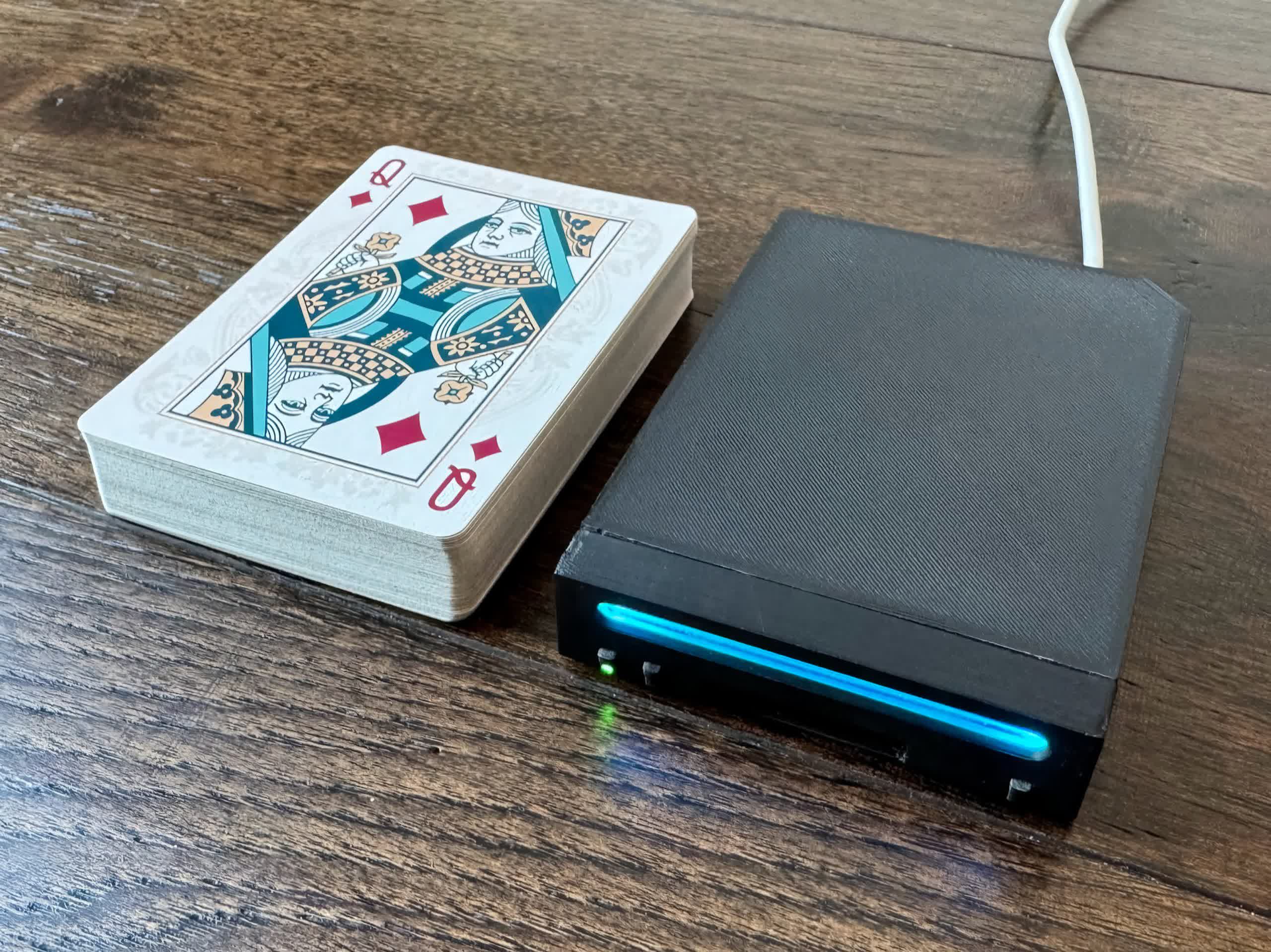 Modder builds a Nintendo Wii the size of a deck of cards