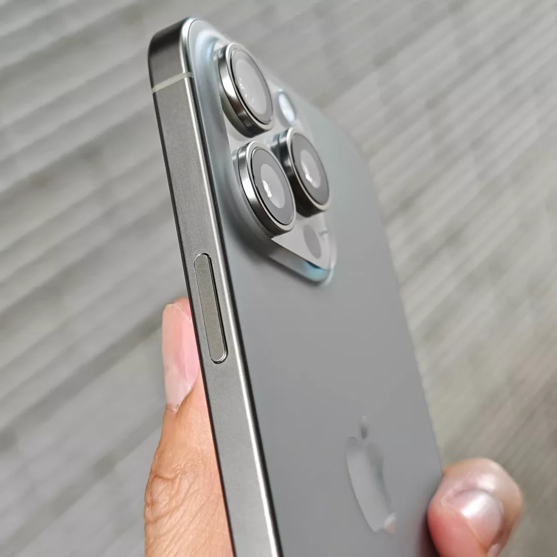 Apple อาจนำปุ่มกดแบบสัมผัสมาใช้งานใน iPhone 16