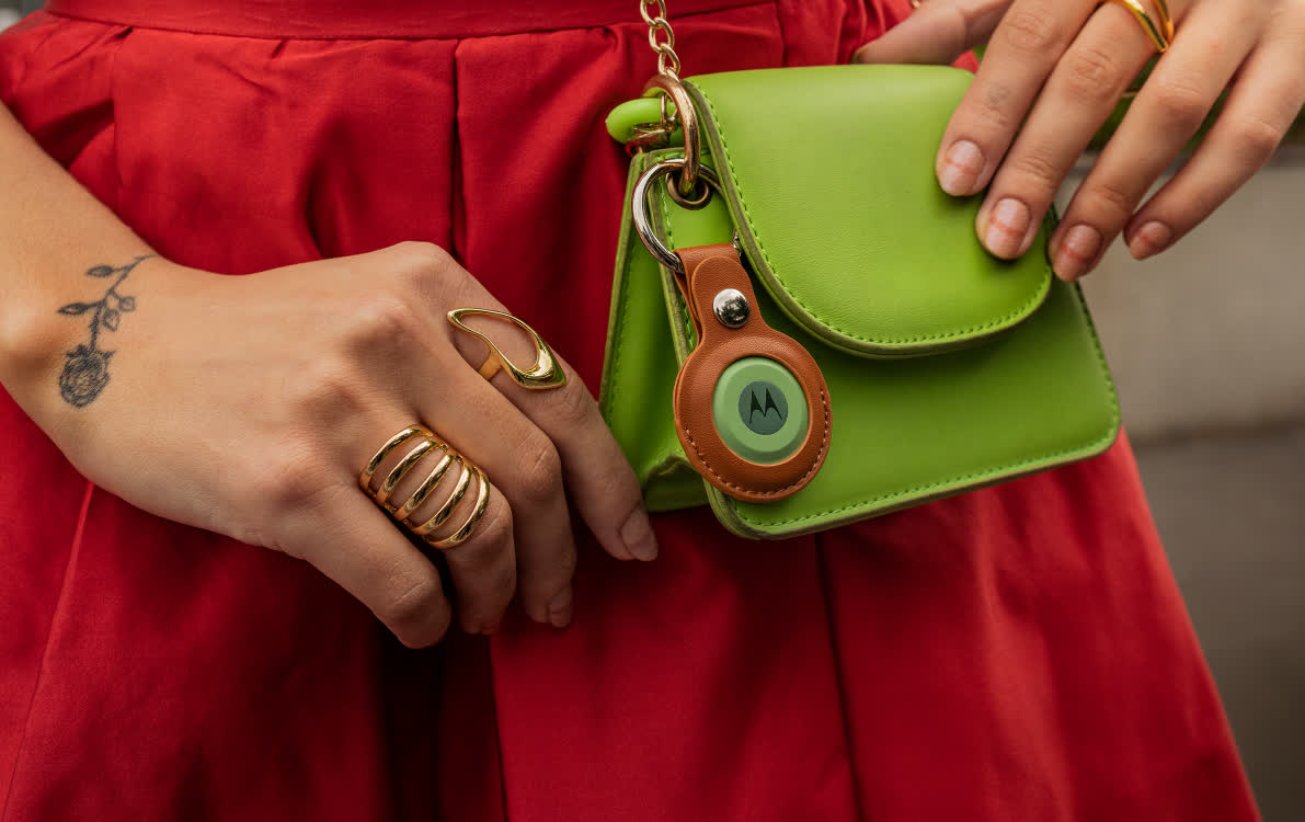 Motorola is joining the Bluetooth tracking club with the Moto Tag