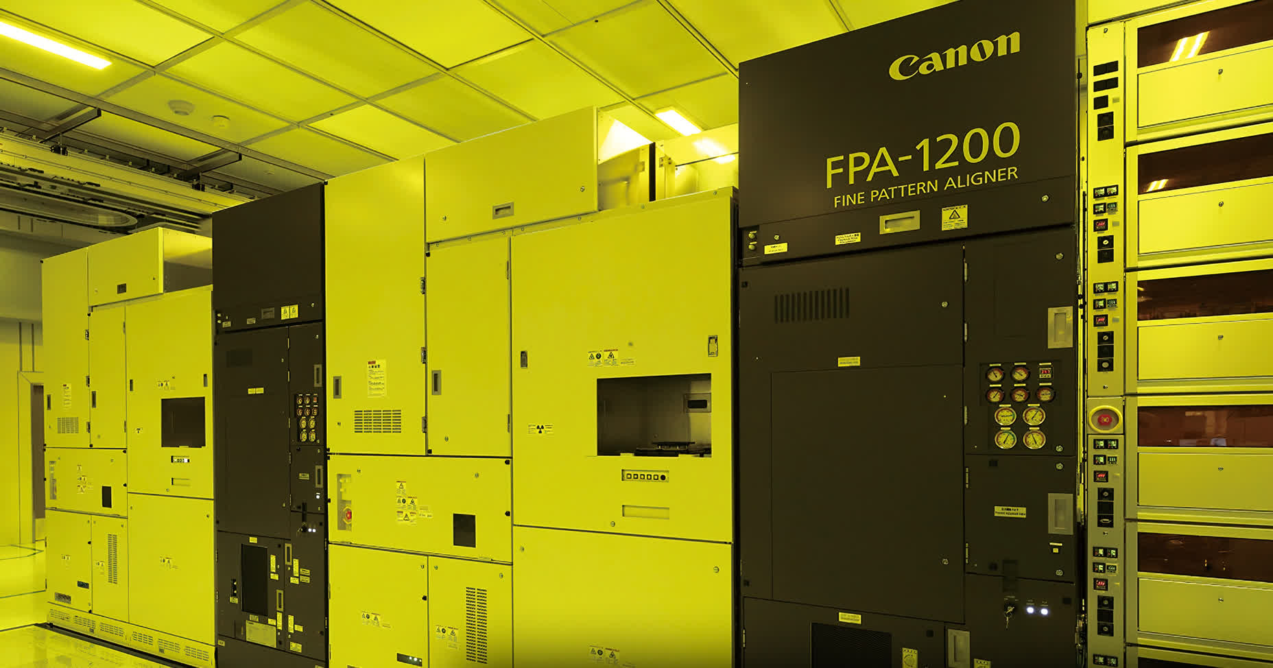Canon ships first nanoimprint lithography machinery to US consortium backed by leading chipmakers
