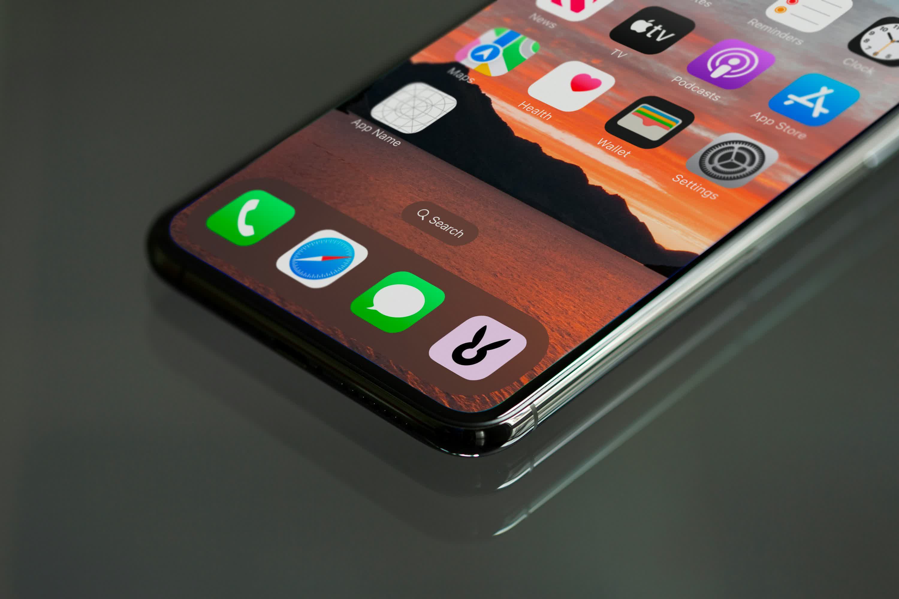 UK regulator claims Apple's browser policies stifle iPhone innovation