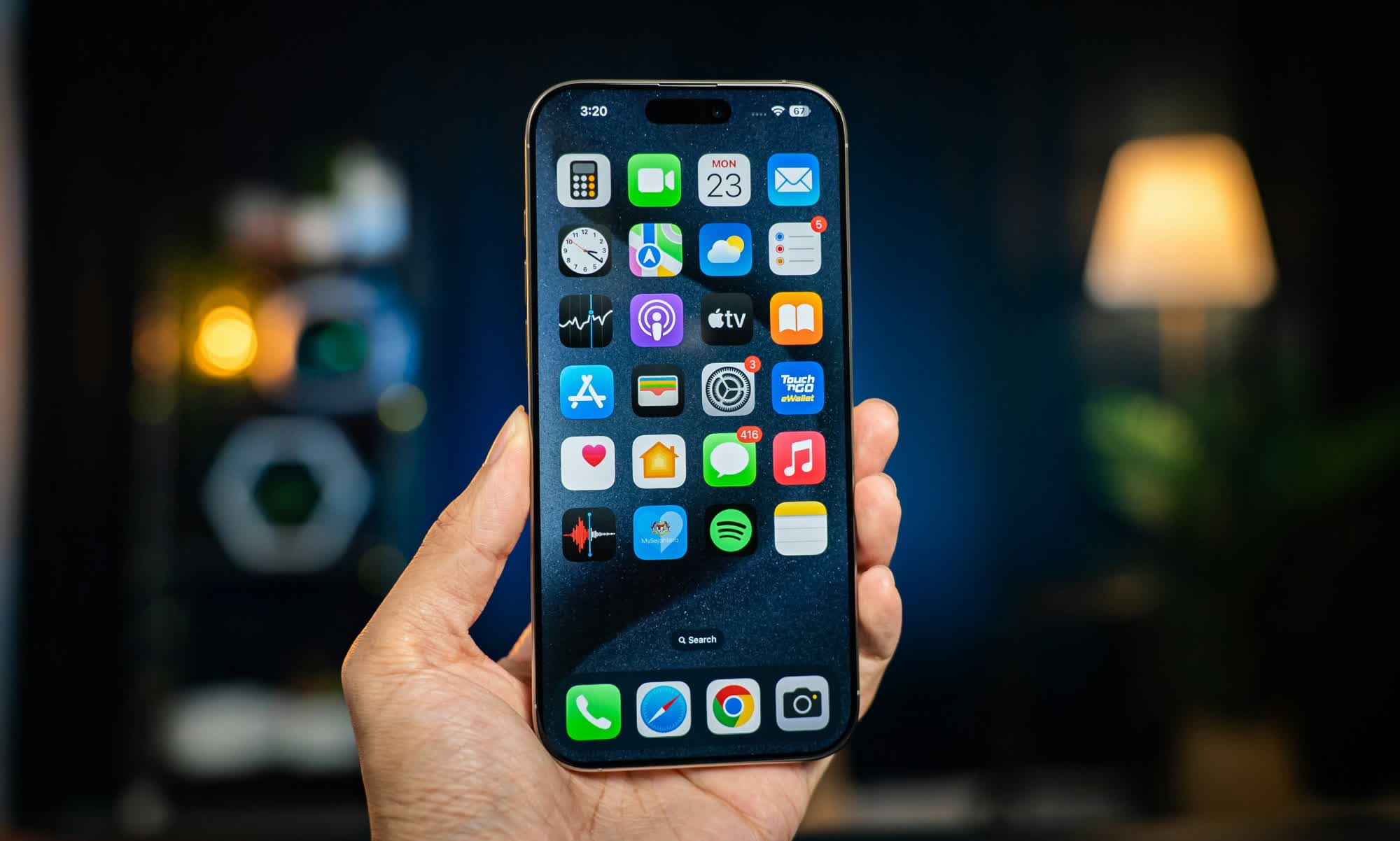 Privacy alert: iPhone feature shares photo data with Apple to identify landmarks
