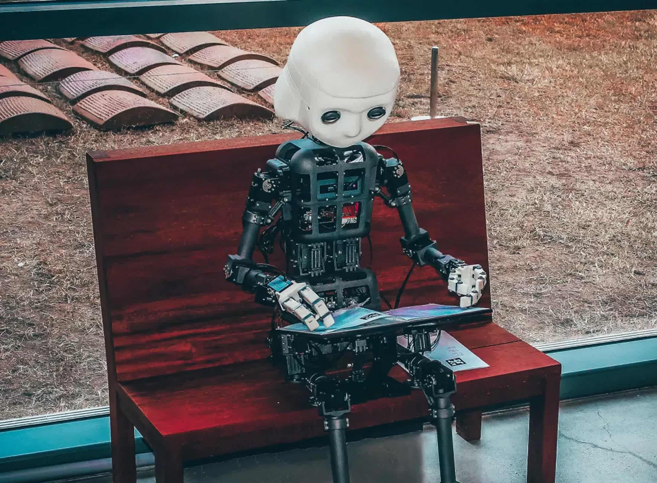 Like an assembly line: Amazon engineers feel squeezed by AI-driven workflow