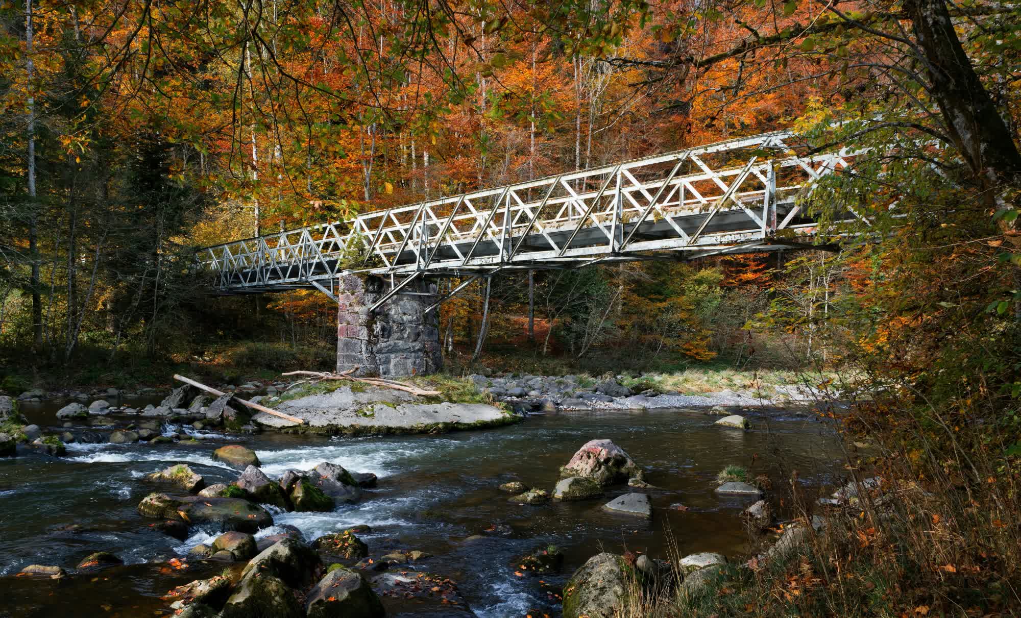 MIT engineers use 3D-printed steel to repair corroded bridge
