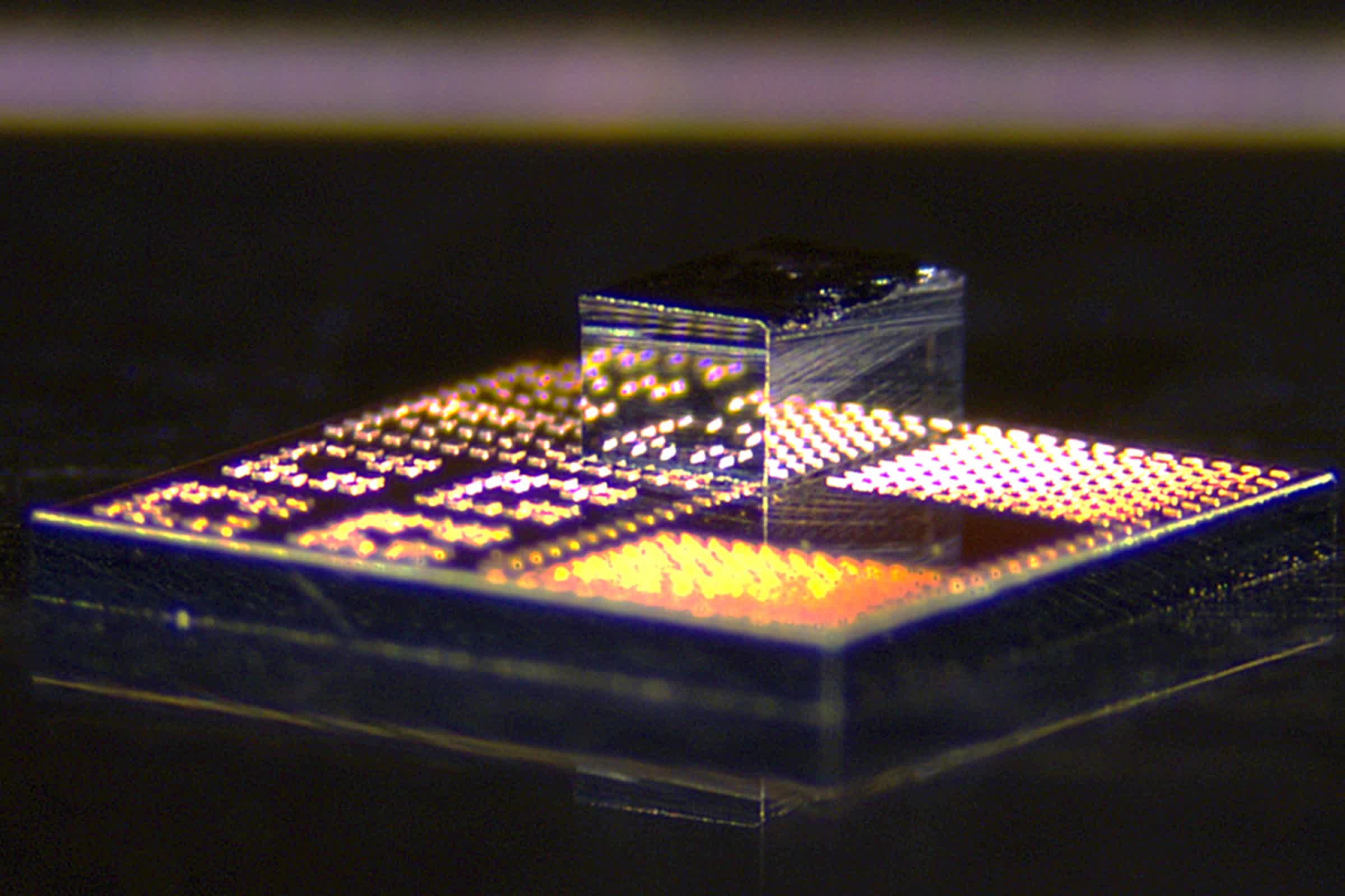 MIT researchers bond gallium nitride transistors to silicon for faster next-gen wireless devices
