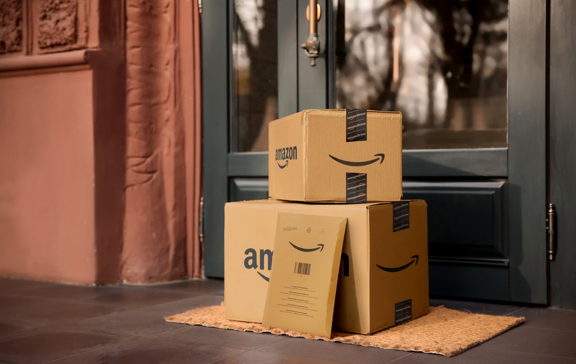 Amazon says it's expanding same-day and next-day delivery to 4,000 more small cities and towns