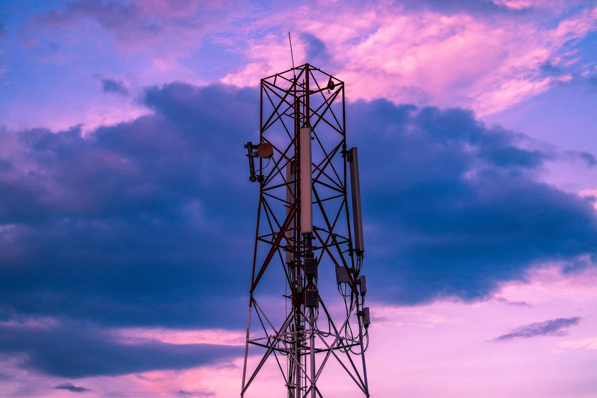 Android 16 will alert users to possible Stingray surveillance, fake cell towers