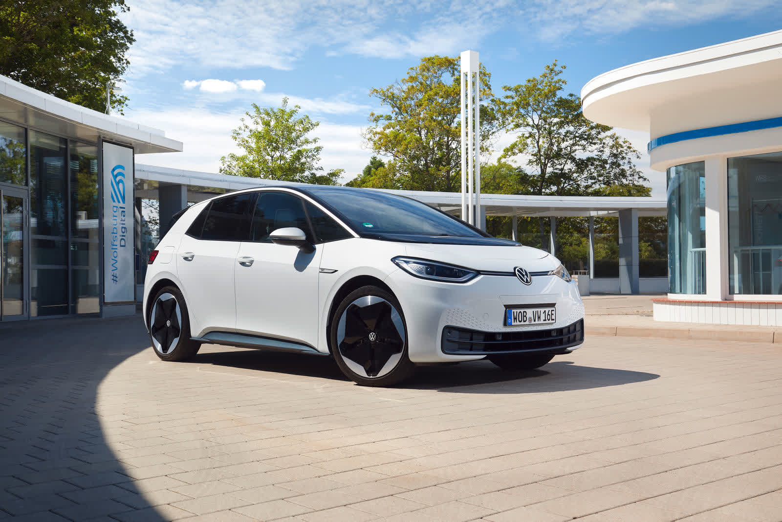 Volkswagen locks extra speed behind subscription: microtransactions for cars