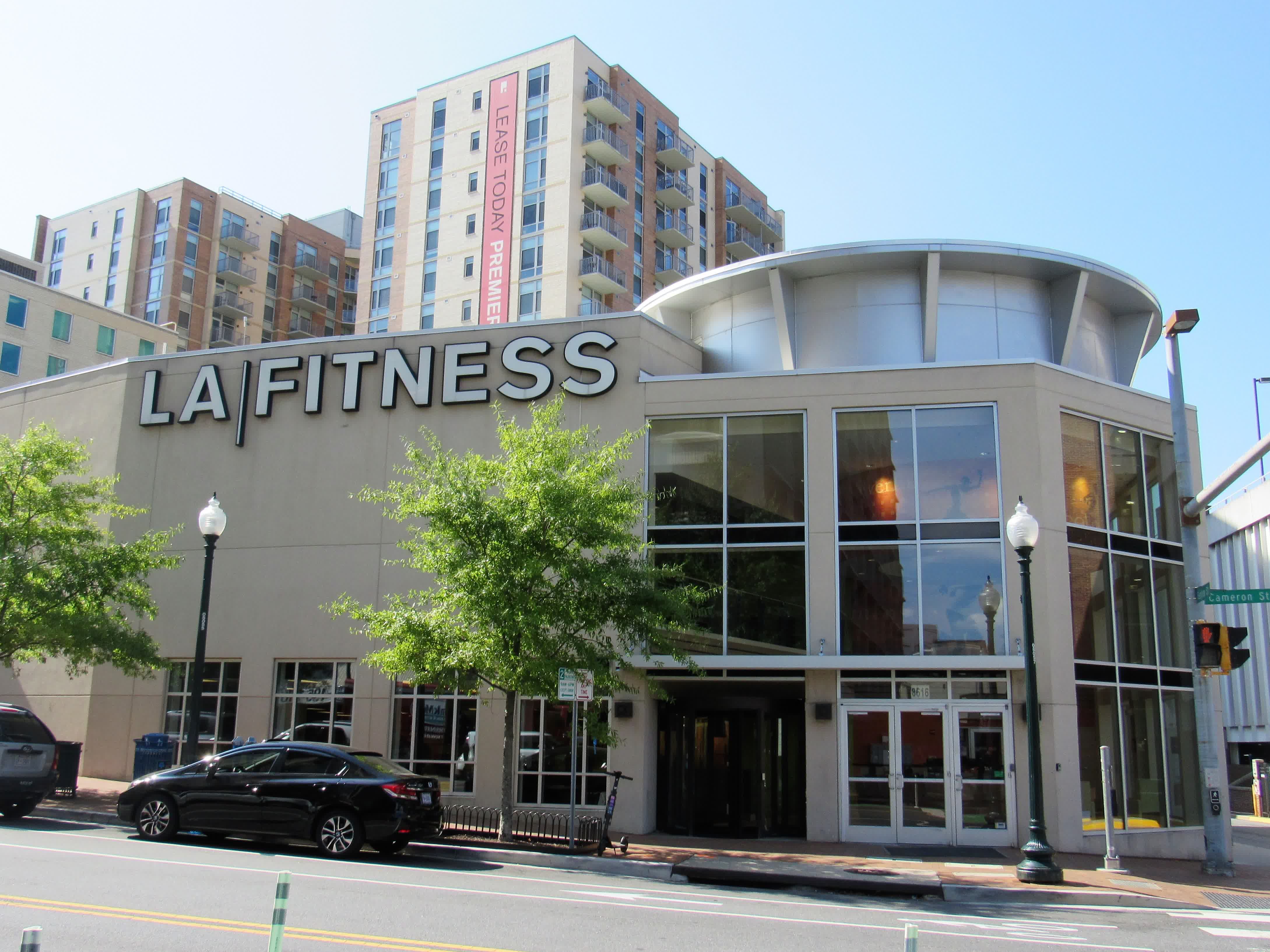 FTC sues LA Fitness operators over 