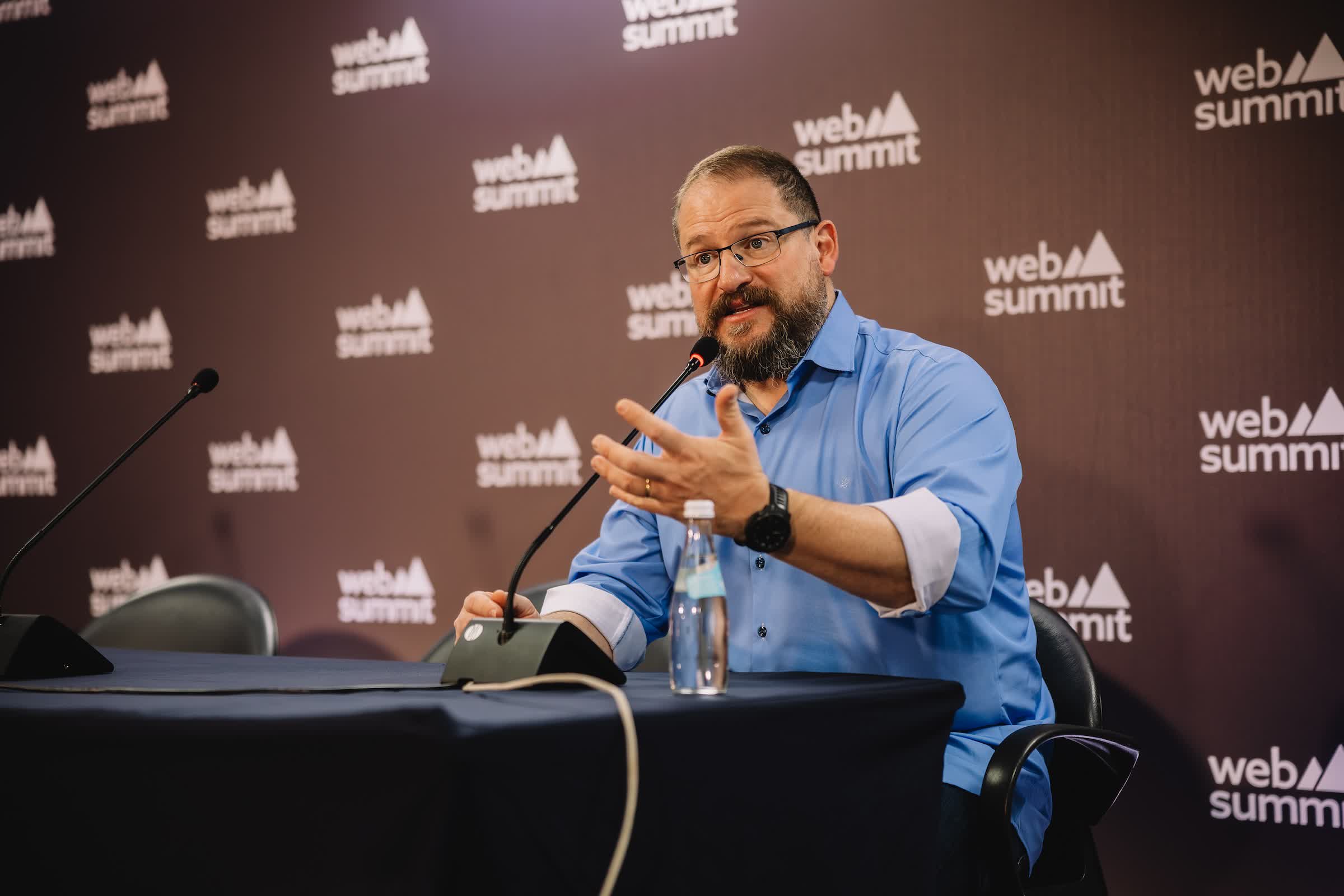 Qualcomm sticks with TSMC and Samsung, says Intel 