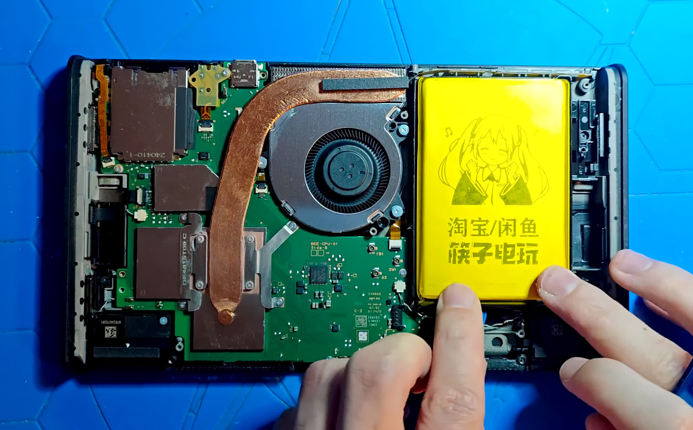Modder adds over an hour of Switch 2 runtime by dropping in a bigger battery pack