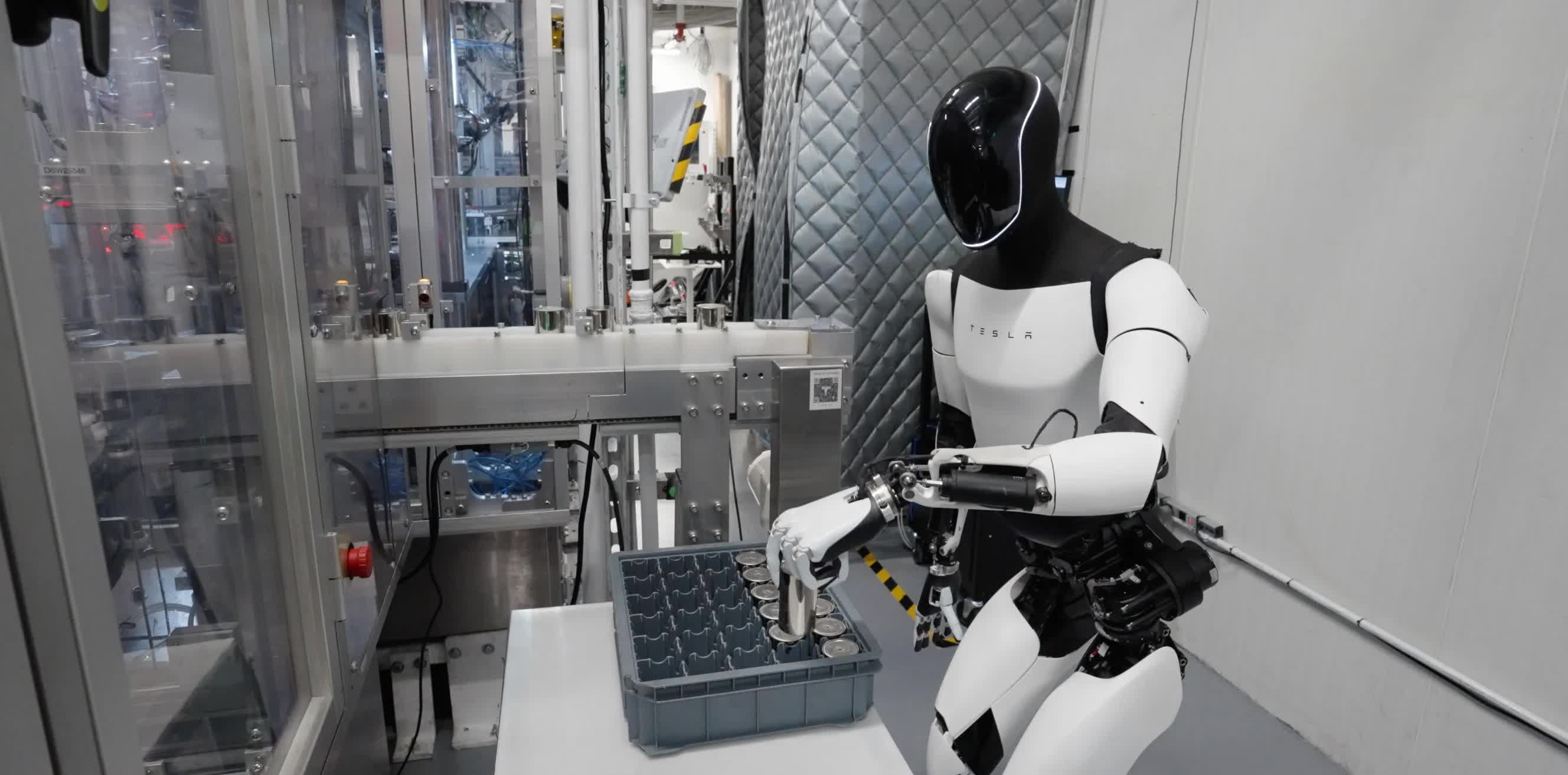 Tesla halts Optimus robot production over hand design issues